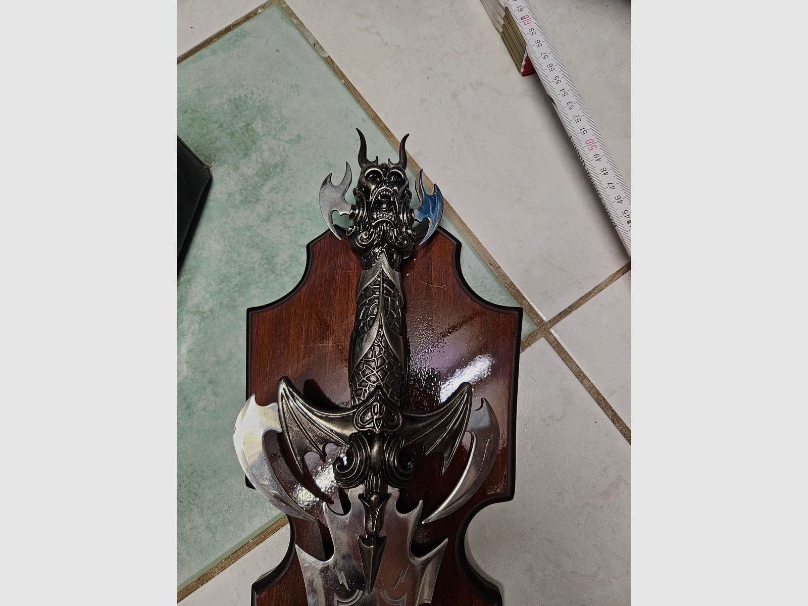 Fantasy Dolch 51cm mit  Wandhalterung aus Holz