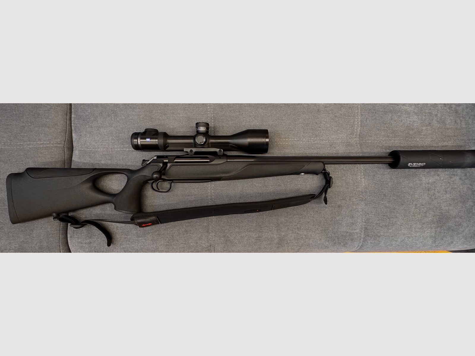 Sauer 505 Synchro XT 6,5 PRC, longitud del cañón 560mm cañón pesado de 19mm estriado incluido silenciador SVEMKO Magnum