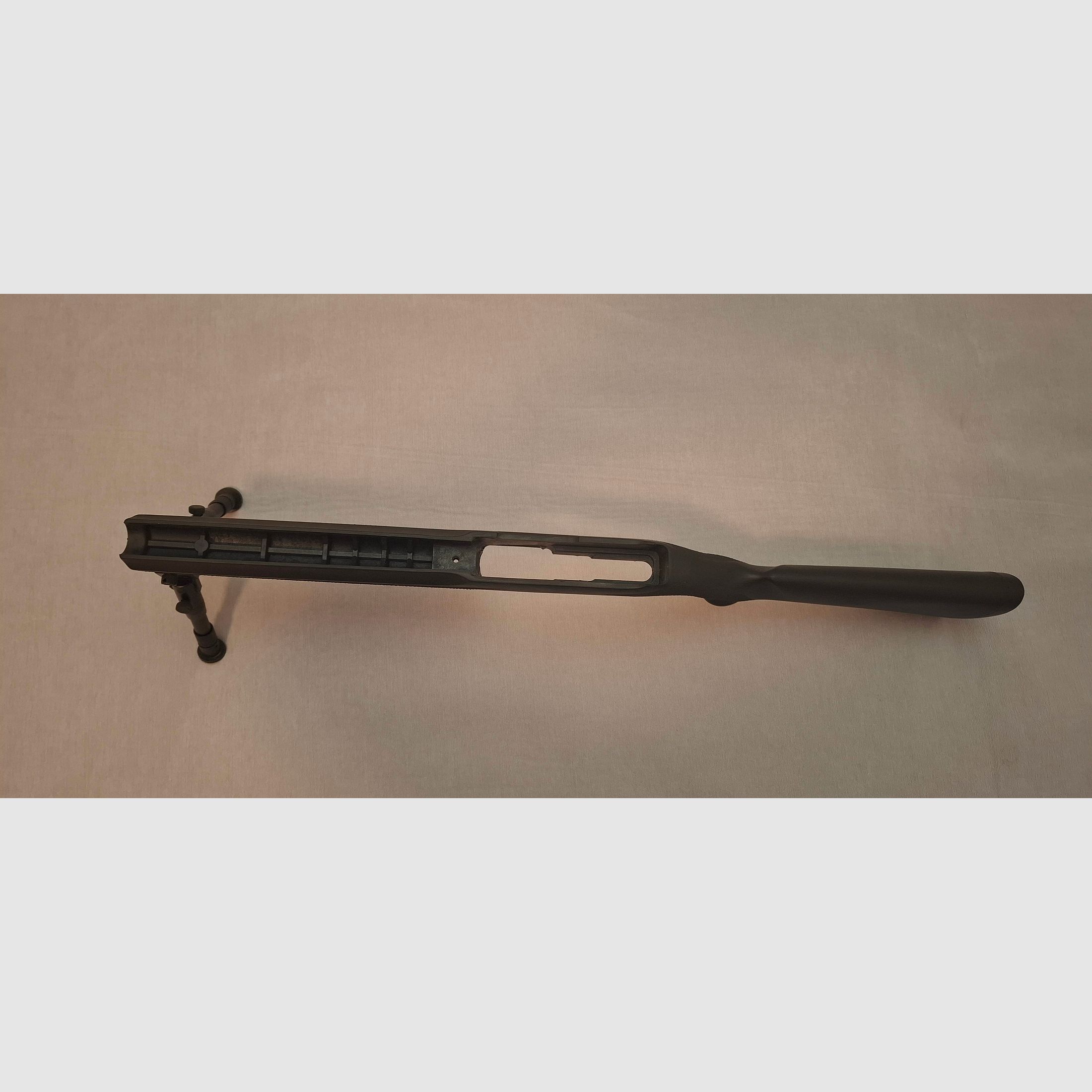 HOGUE RUGER 10/22 kolba do Bull Barrel z włókna szklanego w komplecie z dwójnogiem.