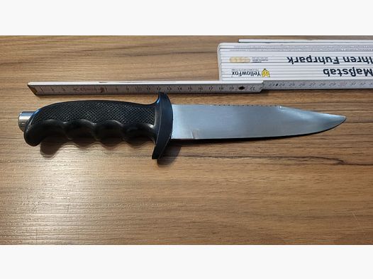 Outdoor-/Jagdmesser mit Kunststoffgriff – feststehende Klinge