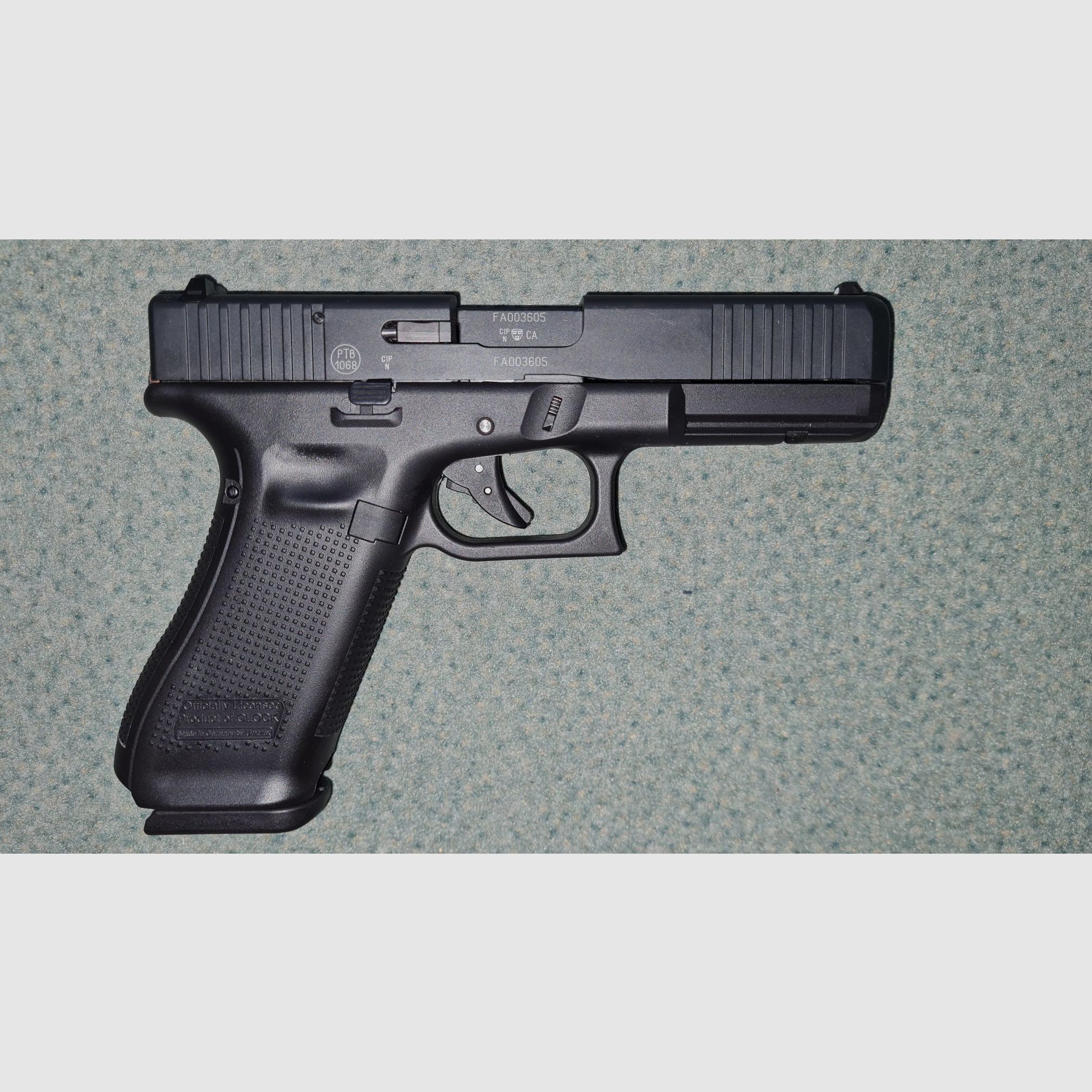 Glock 17 Gen5 9mm P.A.K. Erste Auflage - Sammlerstück