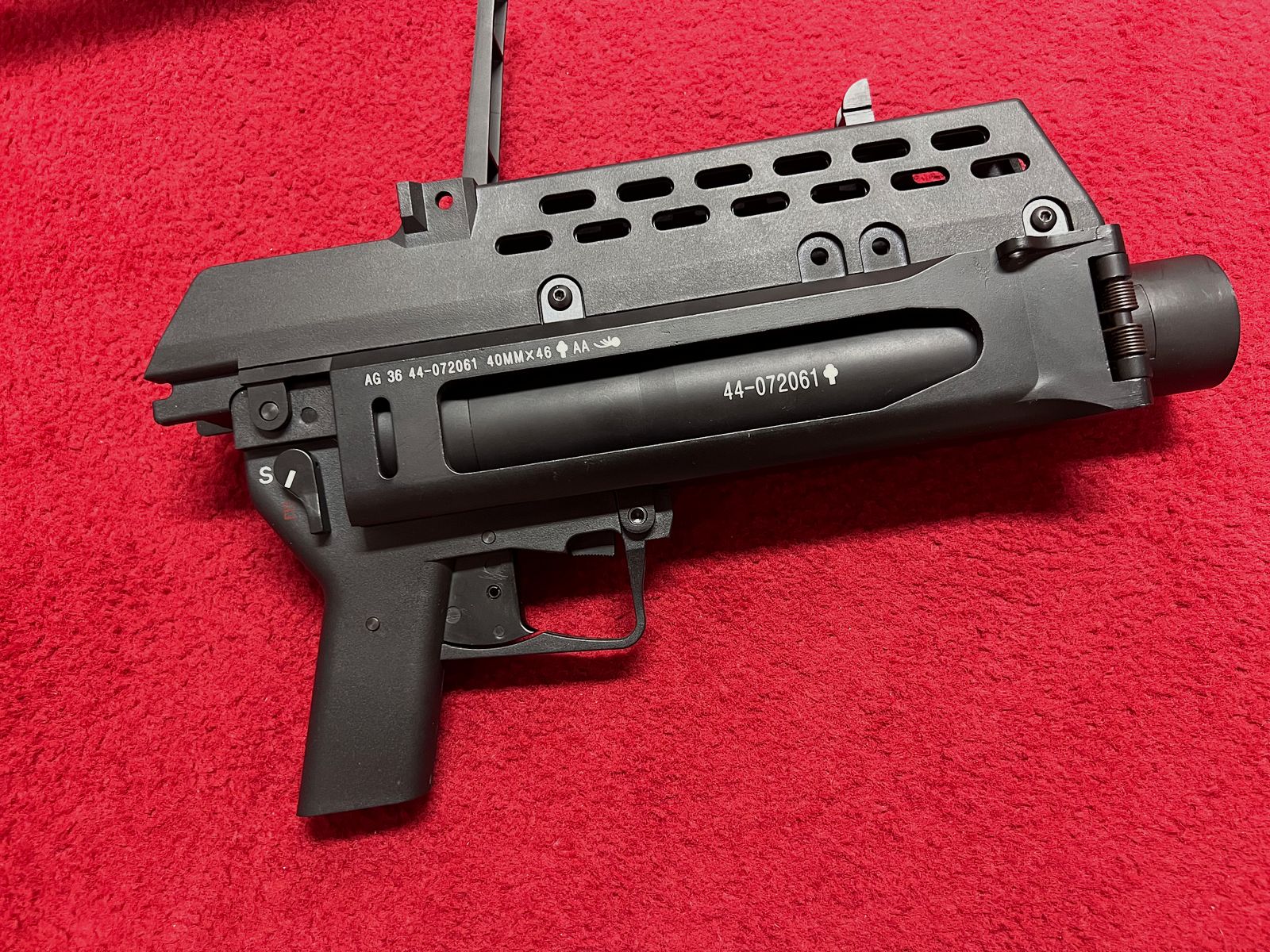 ST 36 Airsoft Granatwerfer für das G36 von S&T Armament in Schwarz 