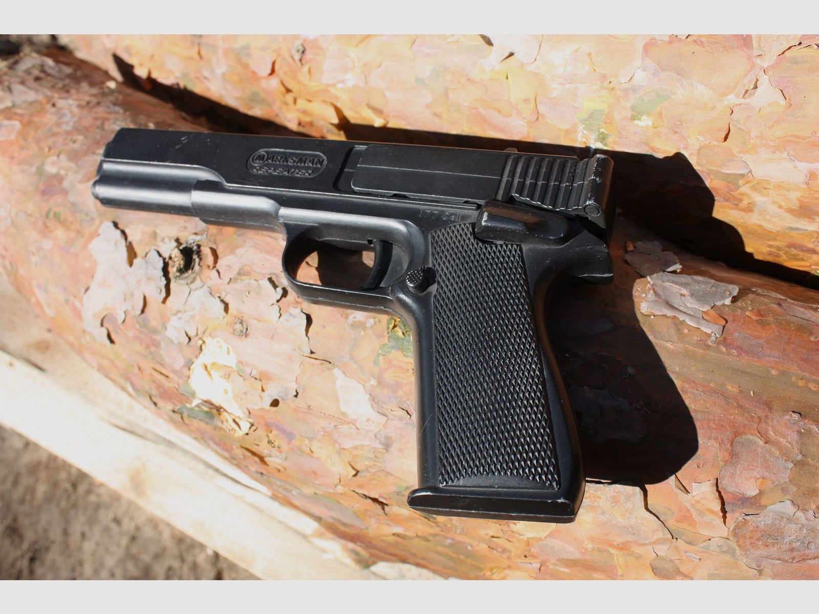 Pistolet à air Vintage Marksman Repeater .177 (4,5 mm) – Los Angeles USA – Bricoleur - ancienne production américaine (années 1960–1970)