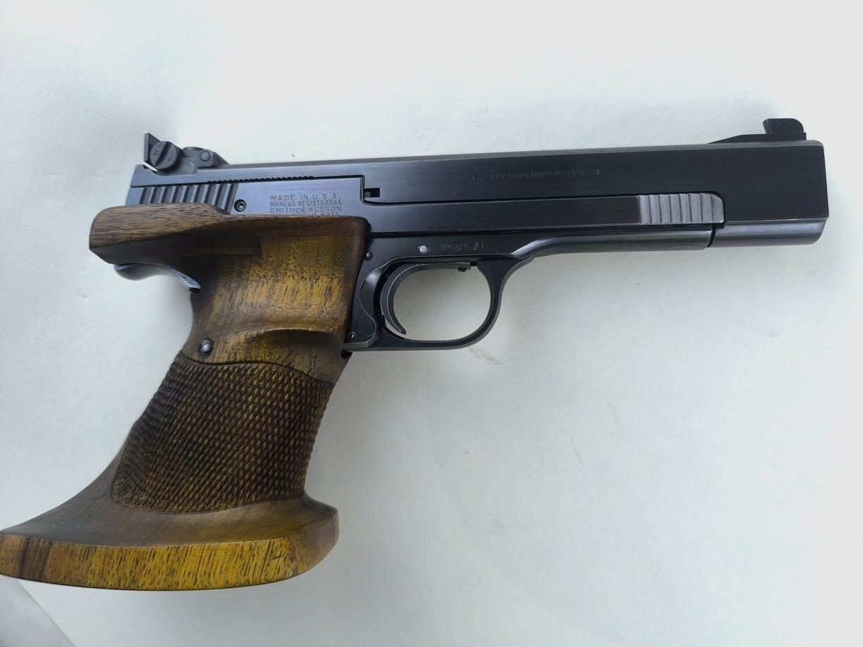 Smith & Wesson Model 41 pistol cal. .22 LR, image 3 of 5