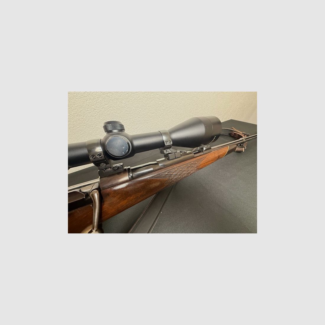 Mauser 66 rifle de caza, rifle de repetición de cerrojo de acción recta, rifle de caza calibre 30-06 en muy buen estado, incl. Tasco Titan 4-12x56 con punto de luz.