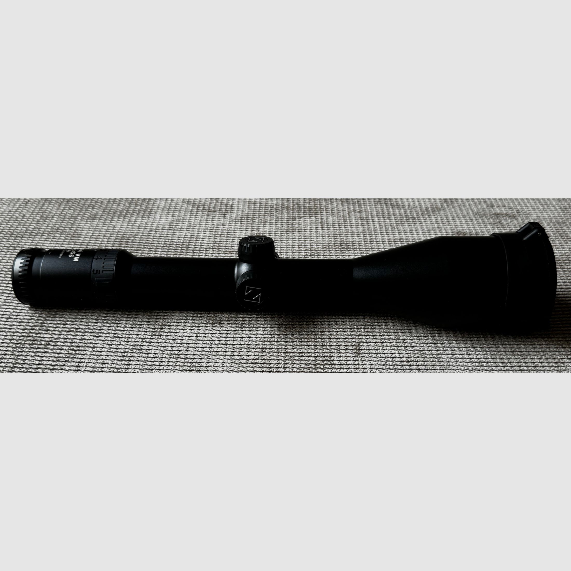 ZEISS Victory Diavari 3-12x56 T* con reticolo luminoso digitale 66