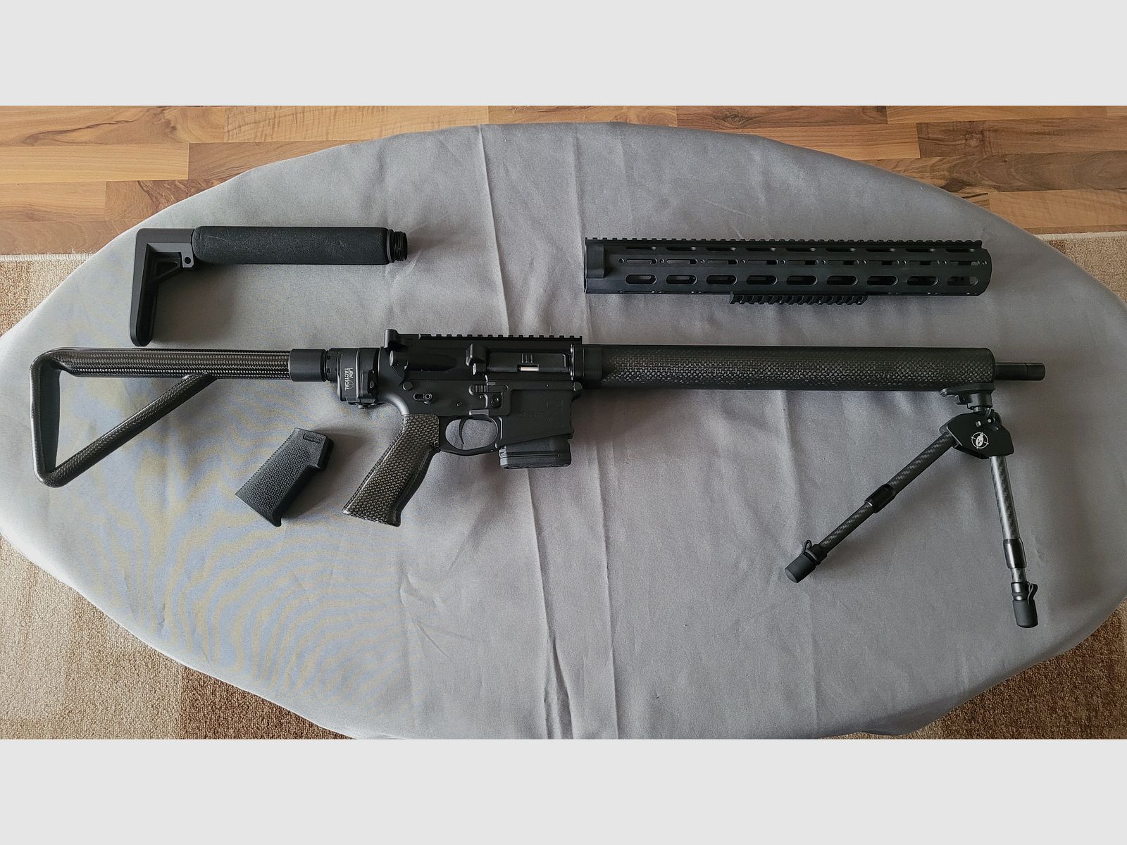 DAR AR15 Carbon UNIEK 18 inch .223 Als nieuw geen 2000 schoten