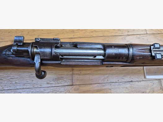 Belle carabine Kar 98 « AZ » – Arme des cavaliers et des Sturm Truppen en 14-18 – Calibre d&rsquo;origine 7,92×57 IS – Fabrication Erfurt de 1917 – Très beaux bois – Bons fers – Beau canon – BE+/TBE