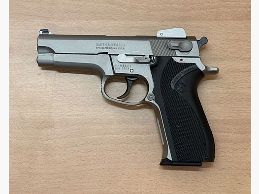 Smith & Wesson Mod. 5906