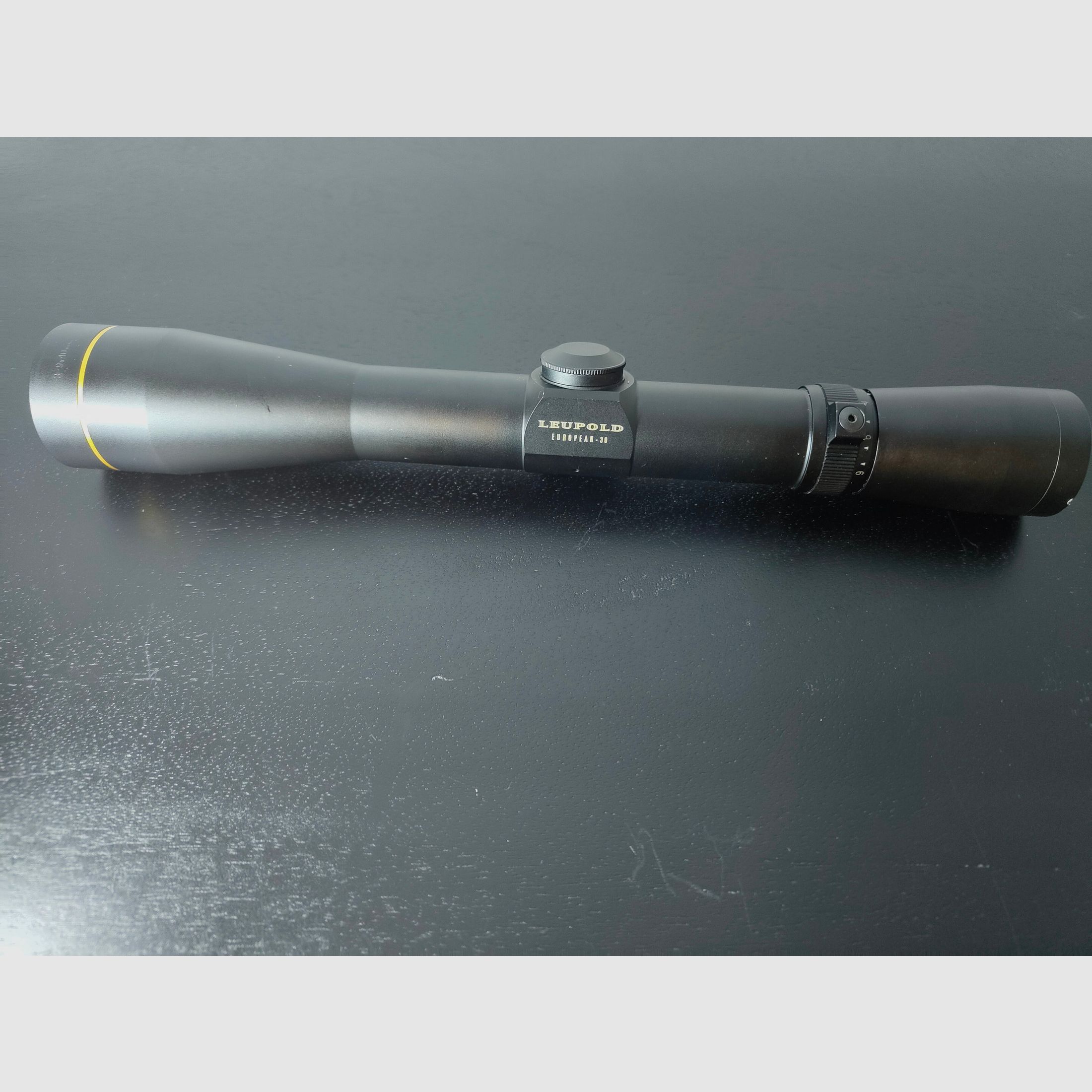 Leupold Europeo 30 3-9x40 Duplex