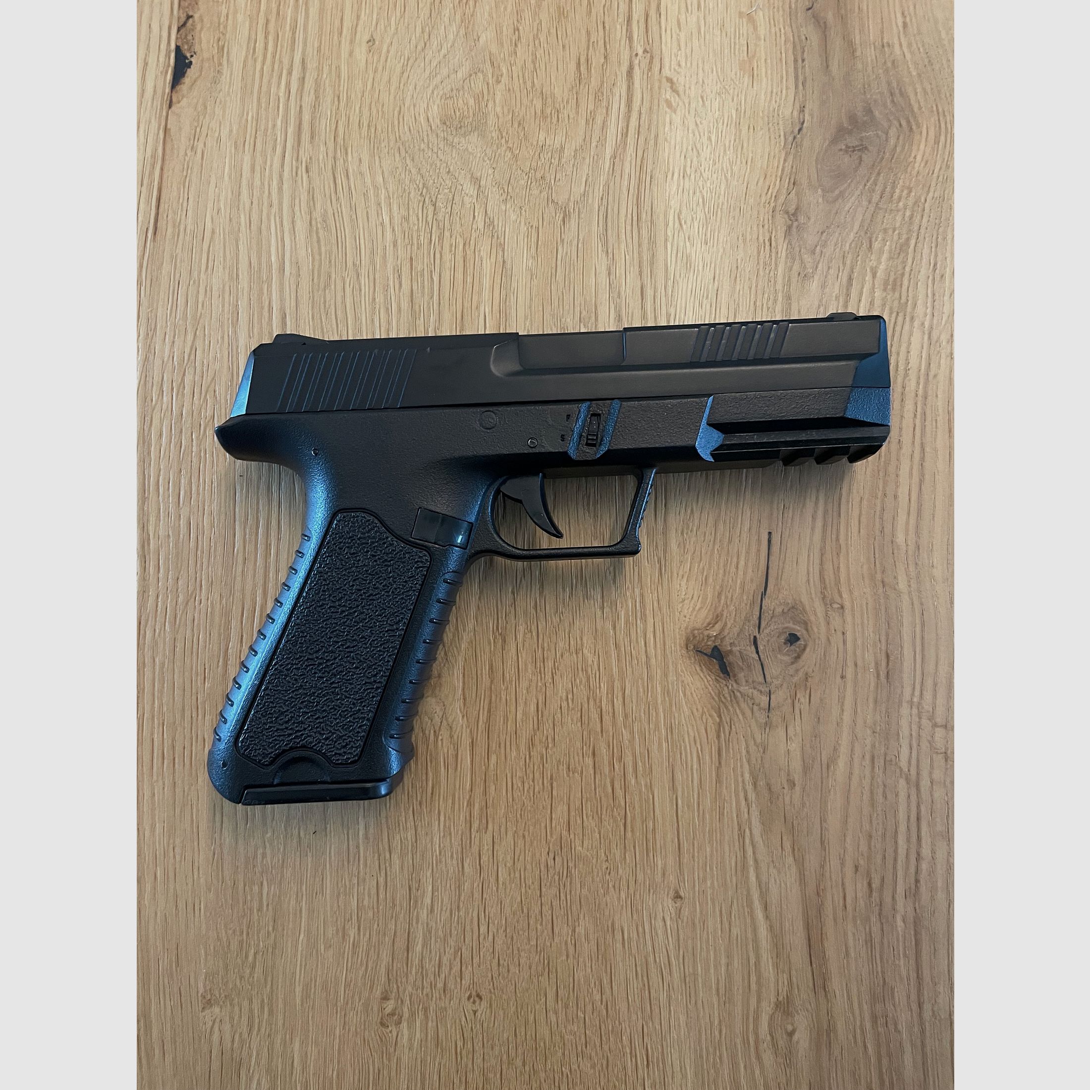 Softair Cyma CM.127 inkl. Tracer und Zubehör