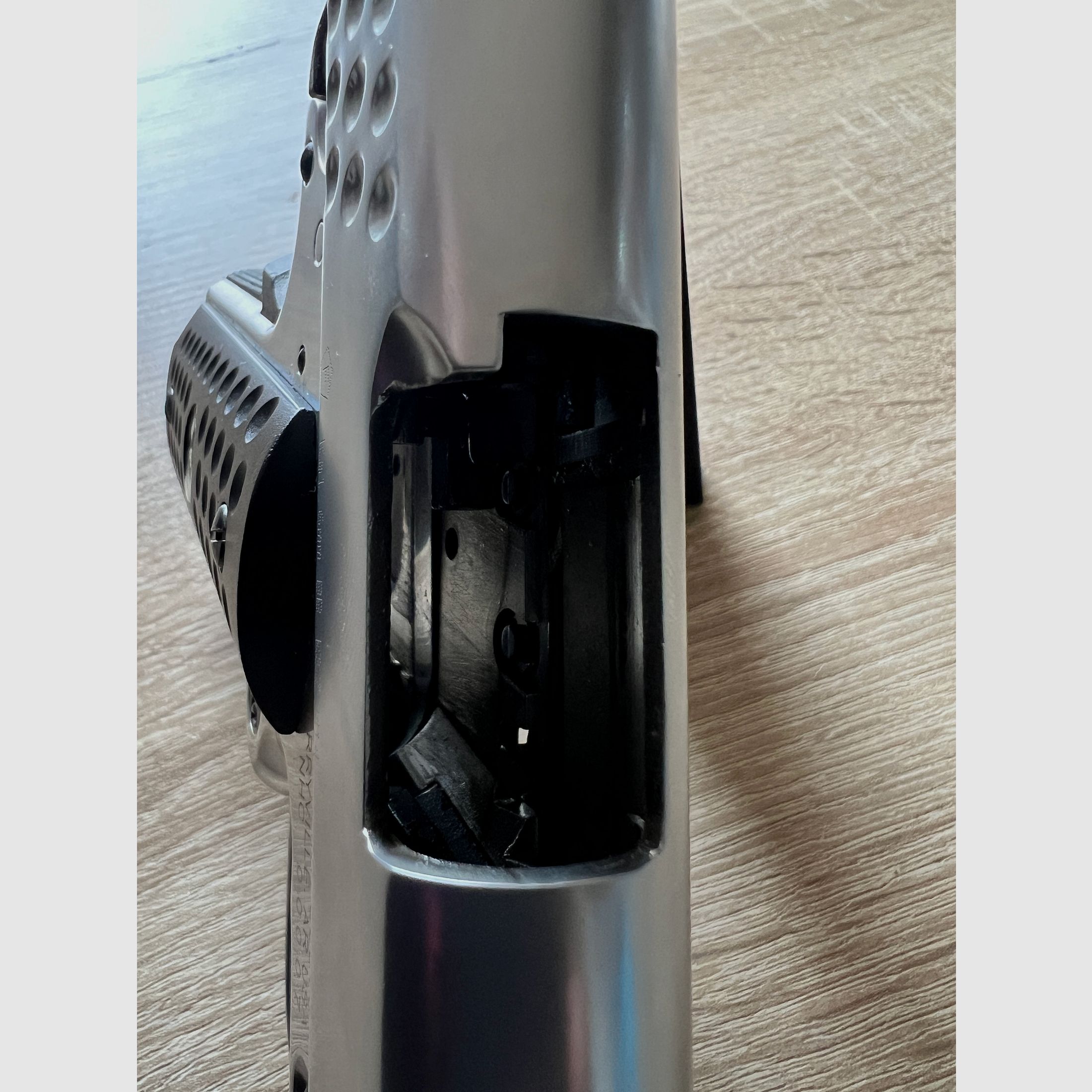 Airsoft WE-TECH 1911 Night Hawk Airsoft 6mm BB