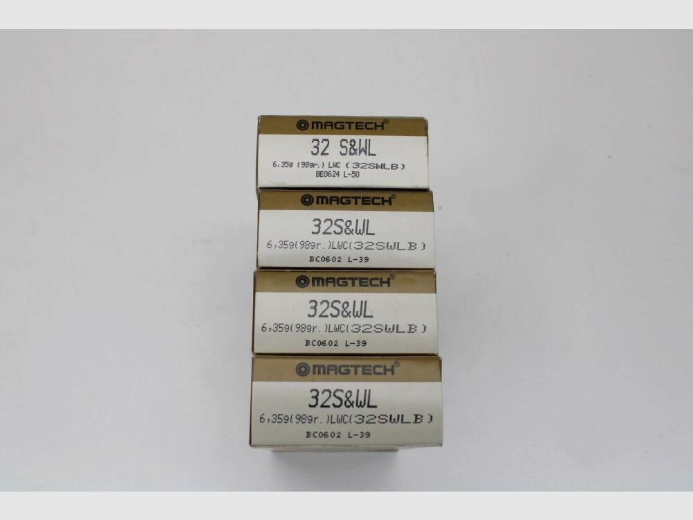 200 shots Magtech .32 S&W long WC with 6.35 grams 98 grs. LWC 4x50 pack