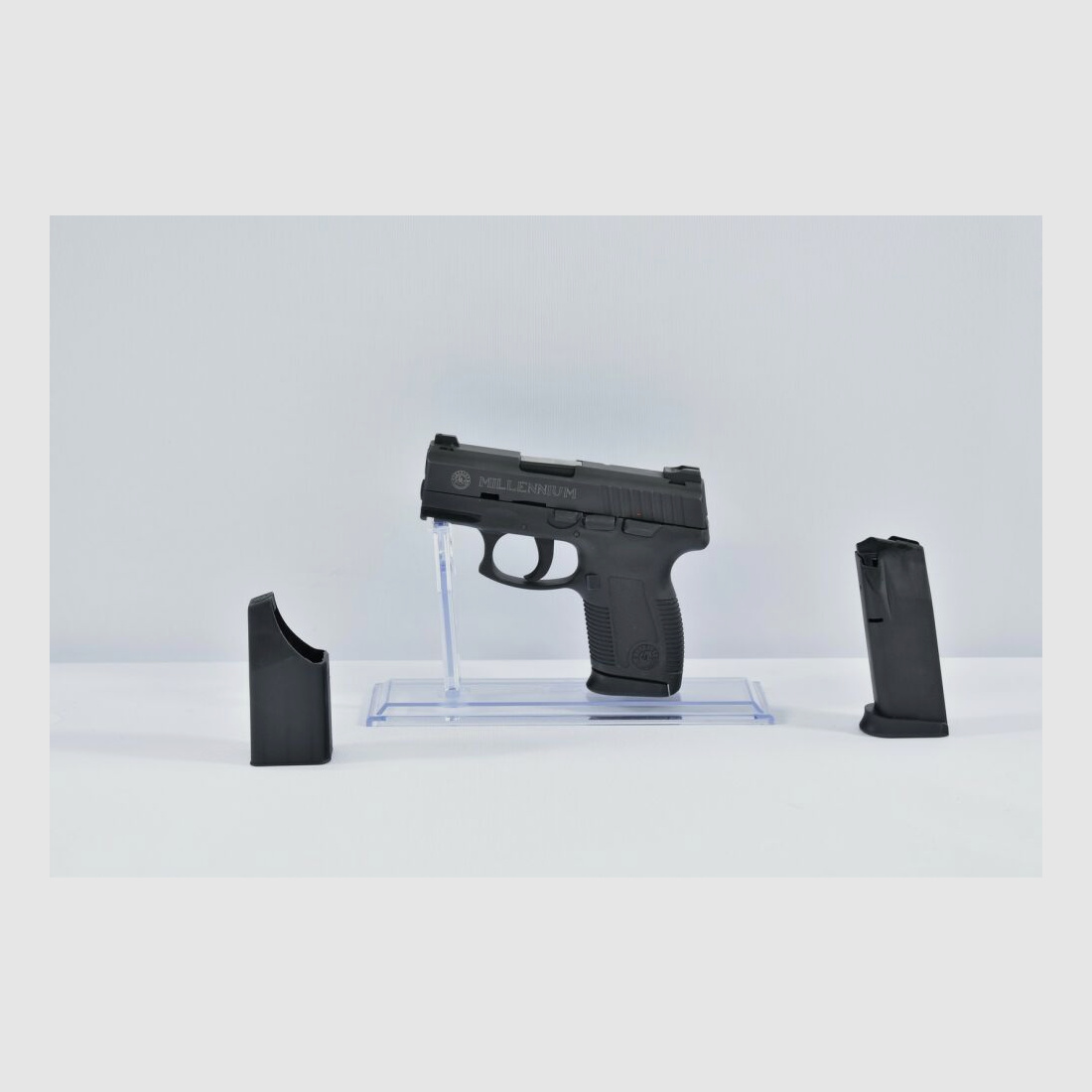 Taurus PT145