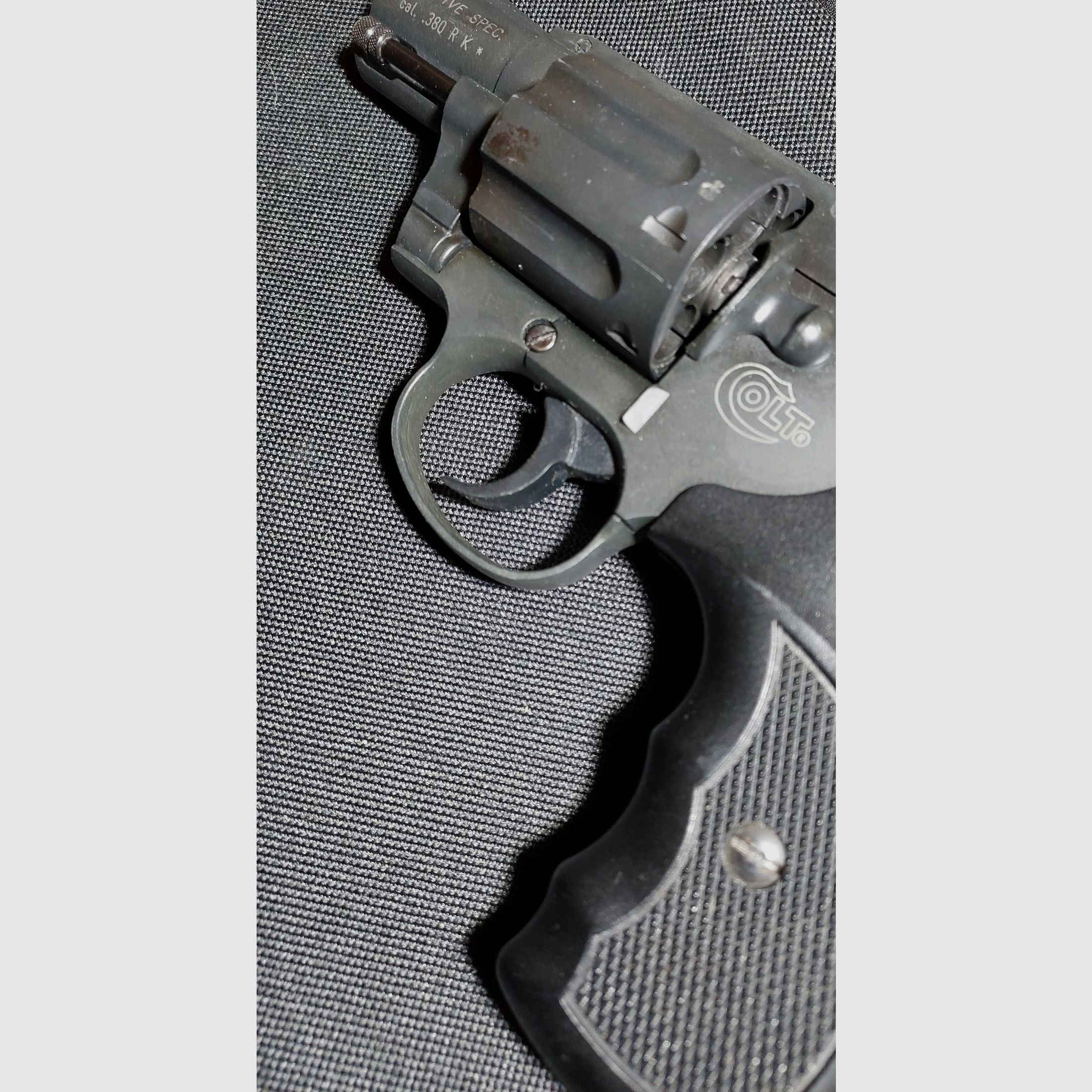 Colt Detective Special (Umarex) .380 (9mm) R.K. (PTB 841) z walizką Colt