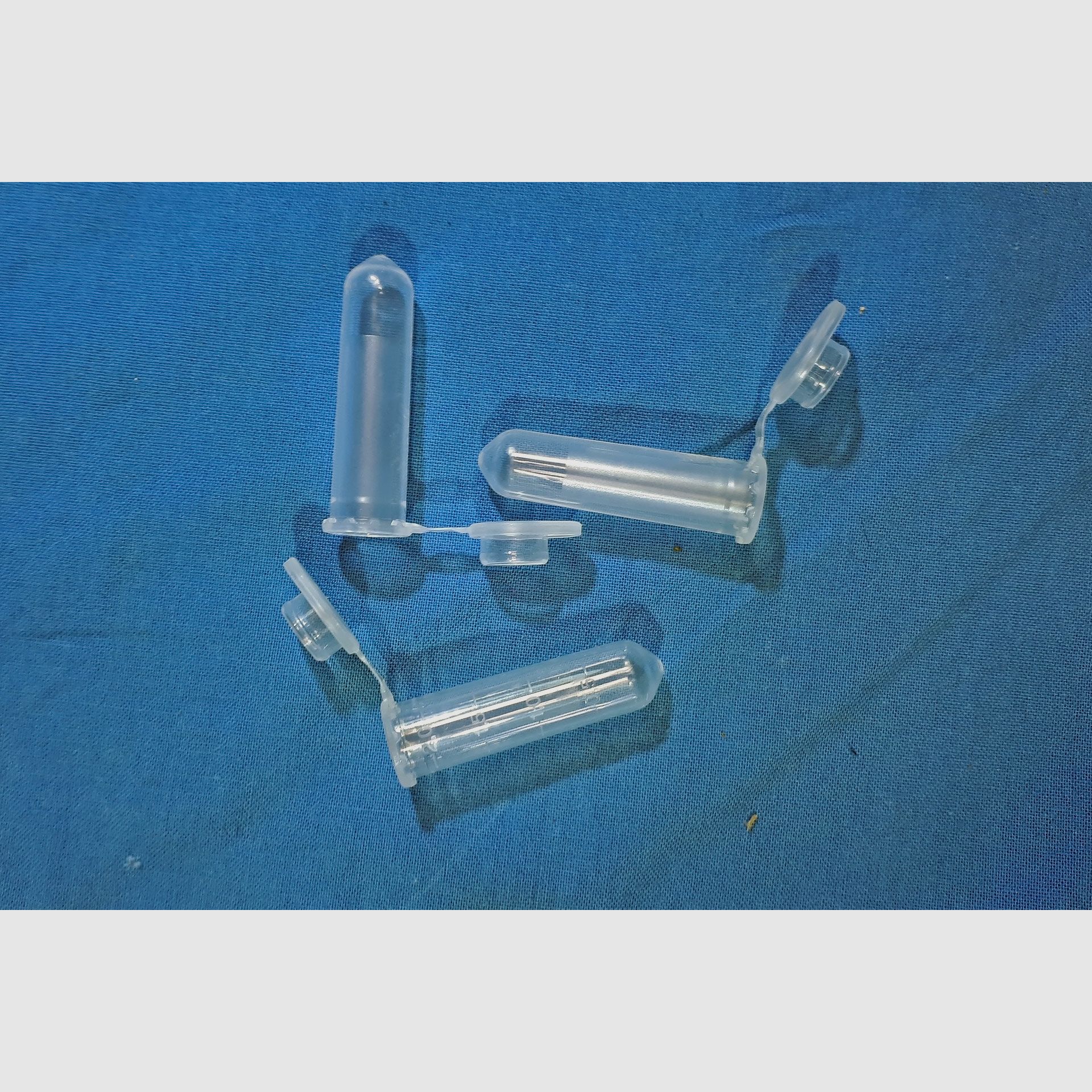 Tube PVC pour poudre noire, 2g gradué, dès 29ct/pc