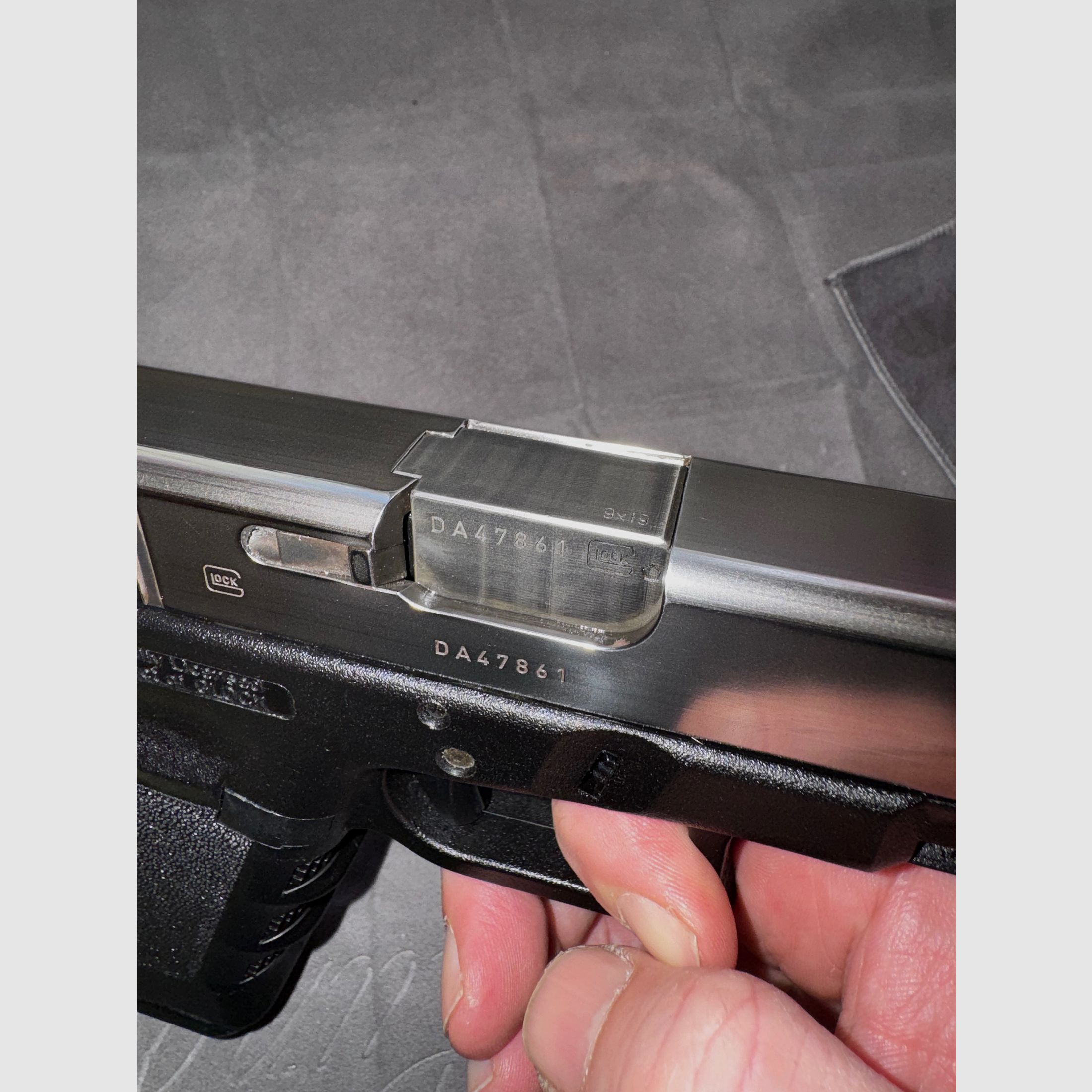 GHK Glock 17 Stahl Einzelstück Stainless GBB 6mm