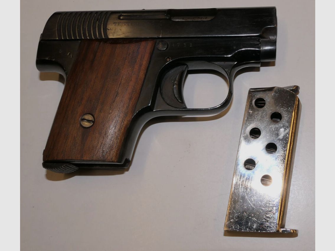 Ruby Ruby pocket pistol