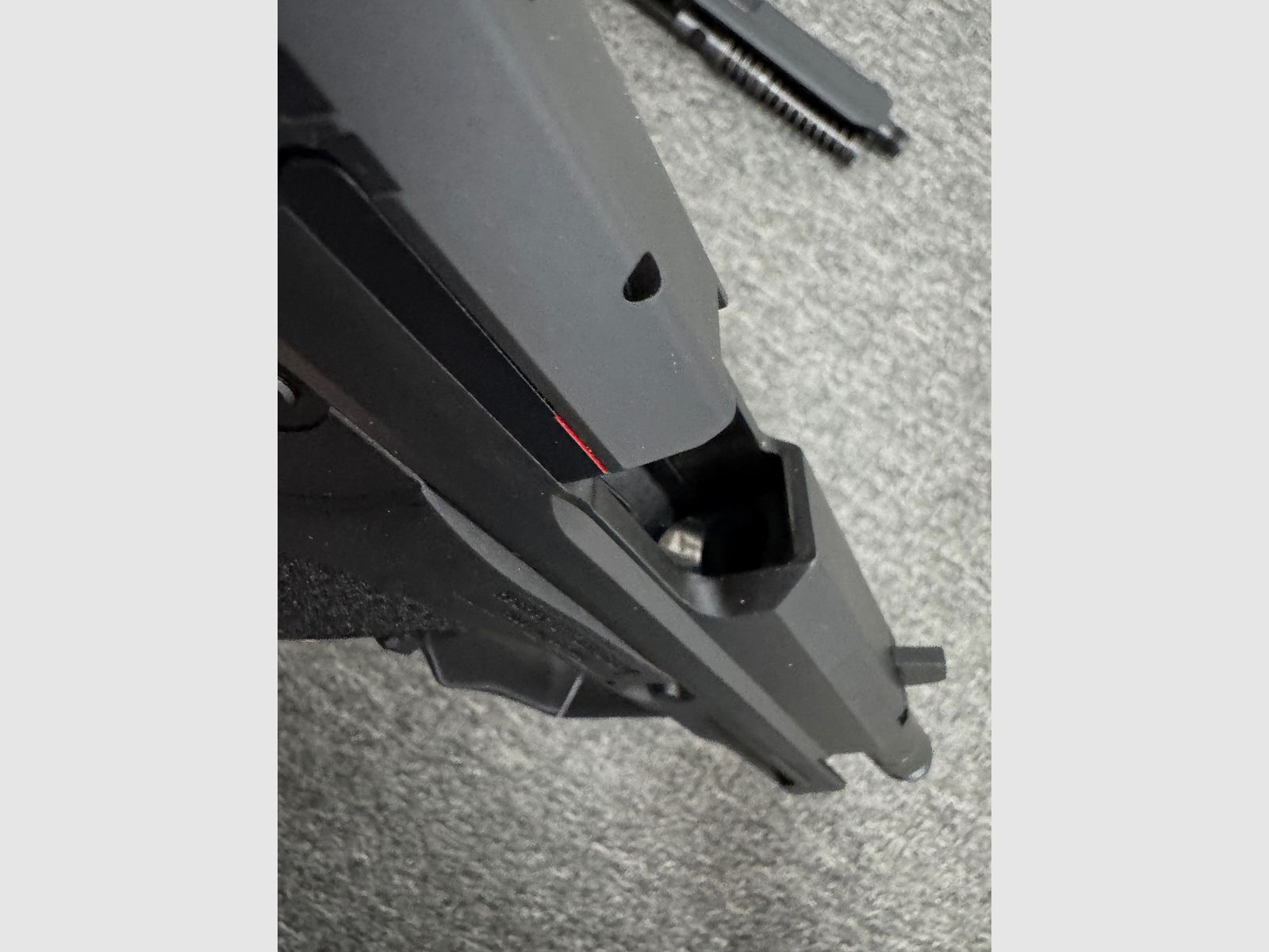 Heckler & Koch USP Tactical .45 Auto mit MG