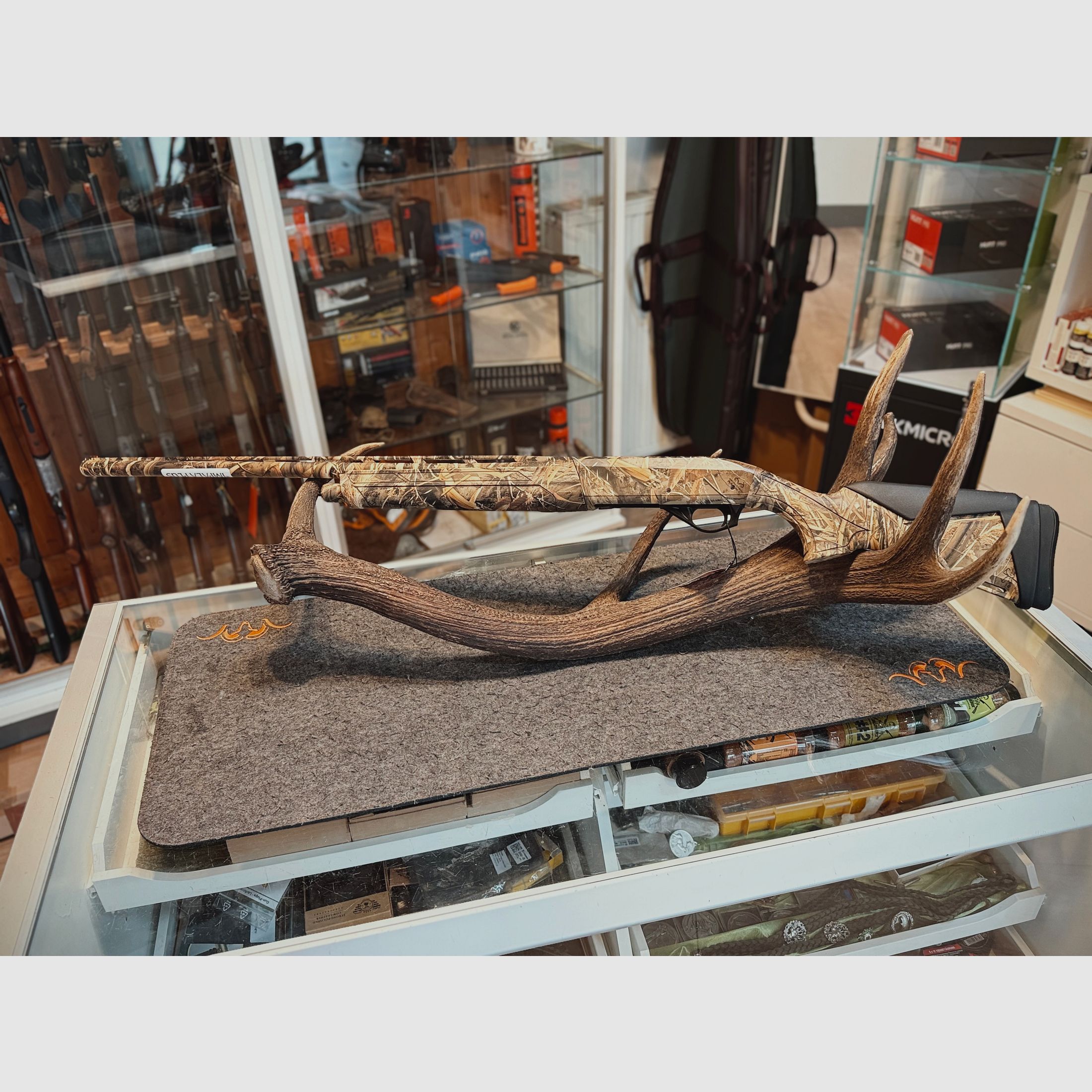 ISTANBUL SILAH Impala Plus MAX-5 Semi-Automatic Shotgun