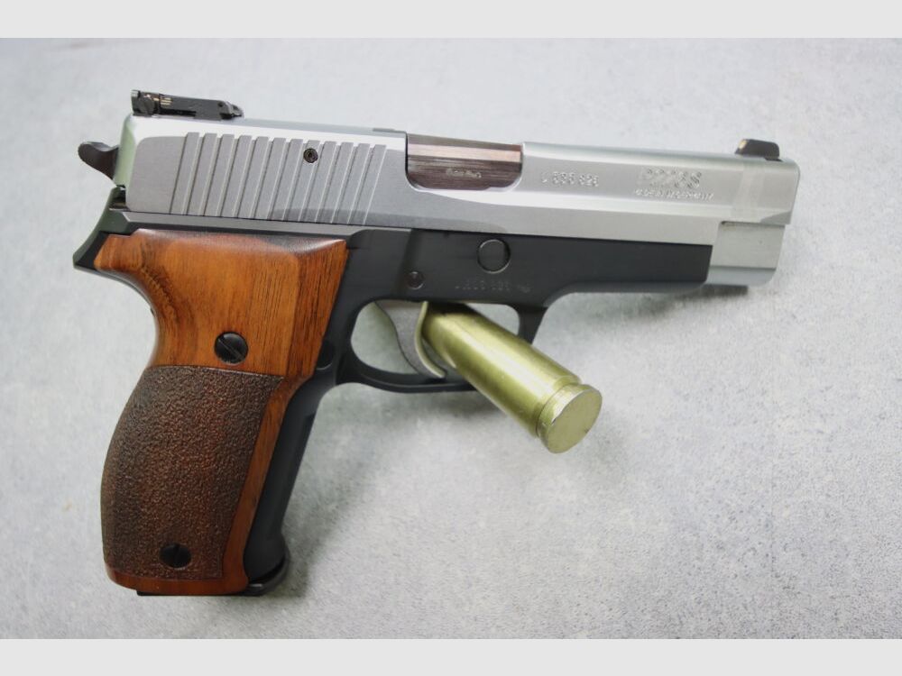 SigSauer P226 S