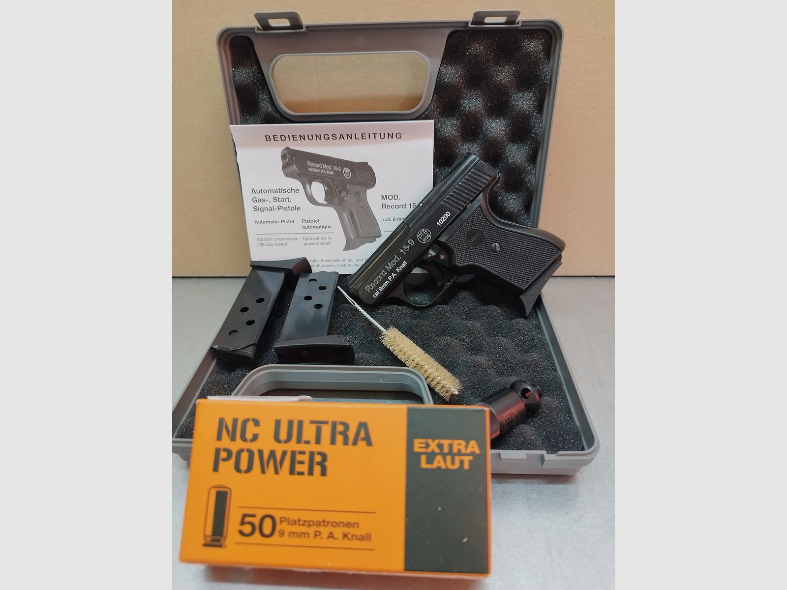 Record Mod. 15-9 Schreckschuss Pistole 9mm brüniert Silvester Set !!Neuware!!