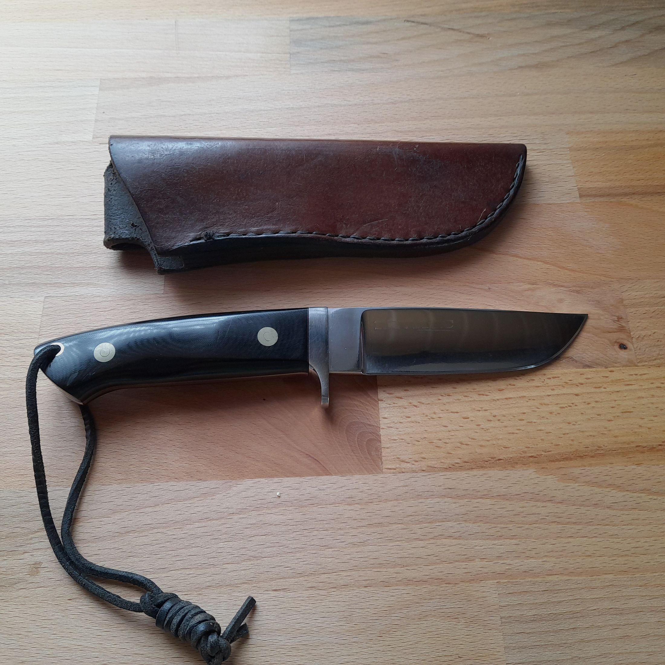 Wolf Borger Messer – vor ca. 35 Jahren auf einem Messermacher Treffen - Messe in Graben-Neudorf von ihm persönlich gekauft.