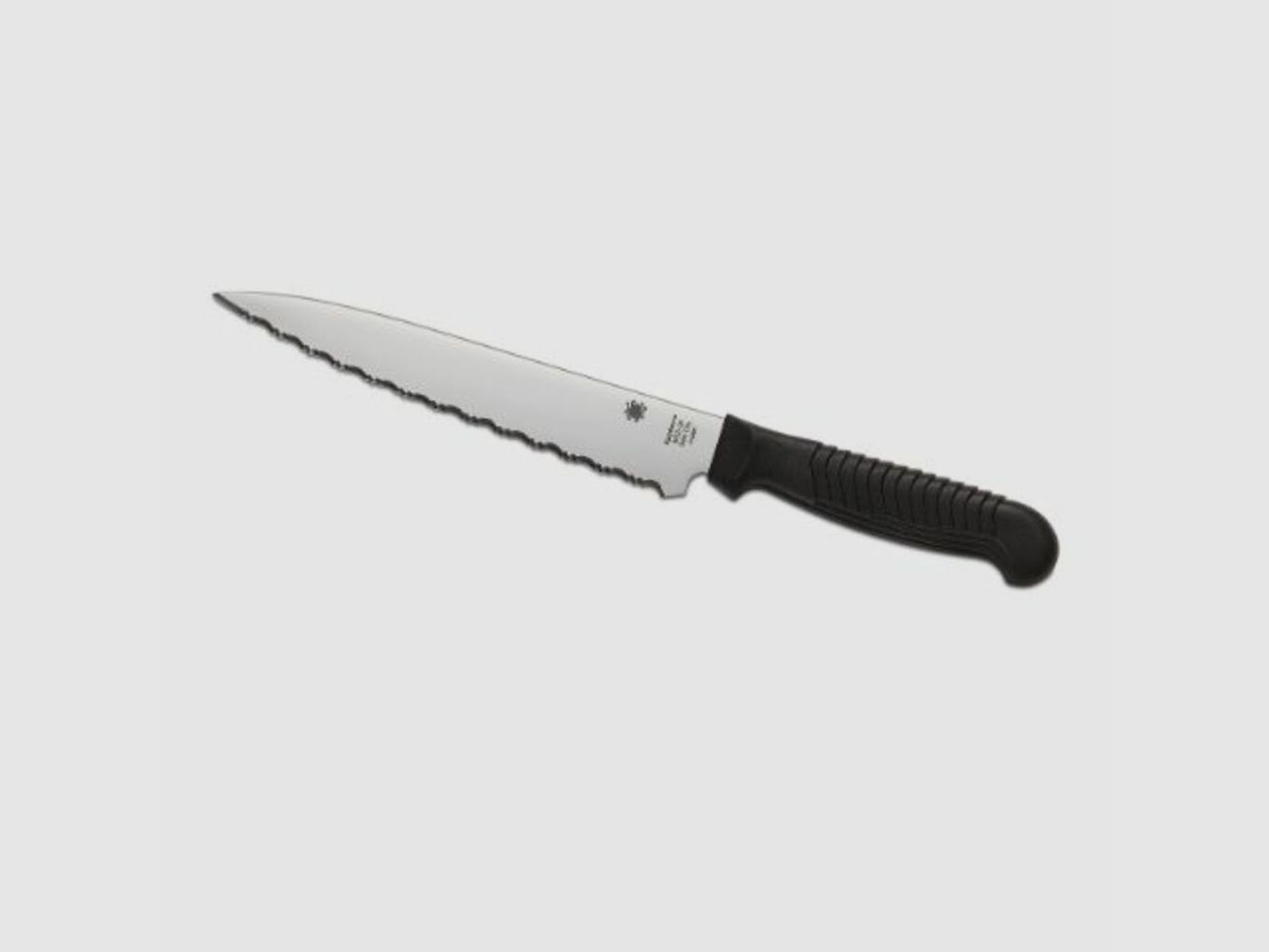 Nóż kuchenny Spyderco 165mm Czarny Ząbkowany