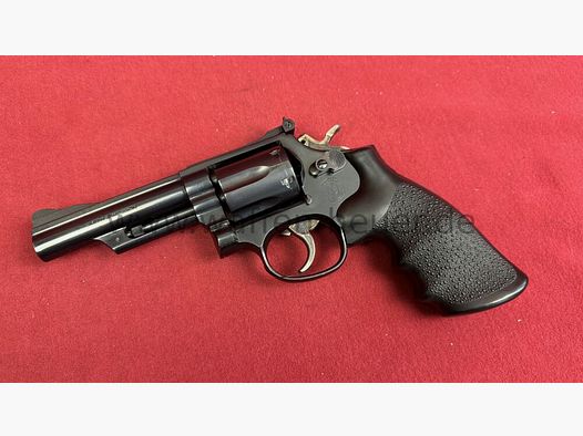 Smith & Wesson 19-4 Classic
