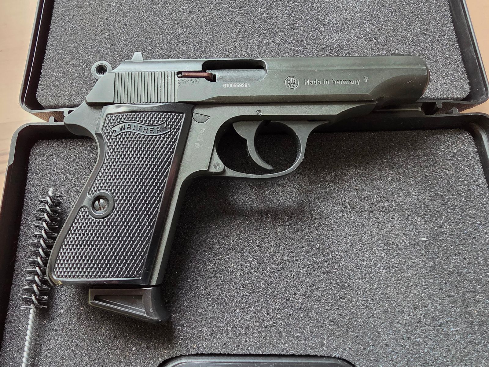 As new Walther PP caliber 9mm PAK blued PTB 765 blank firing SRS