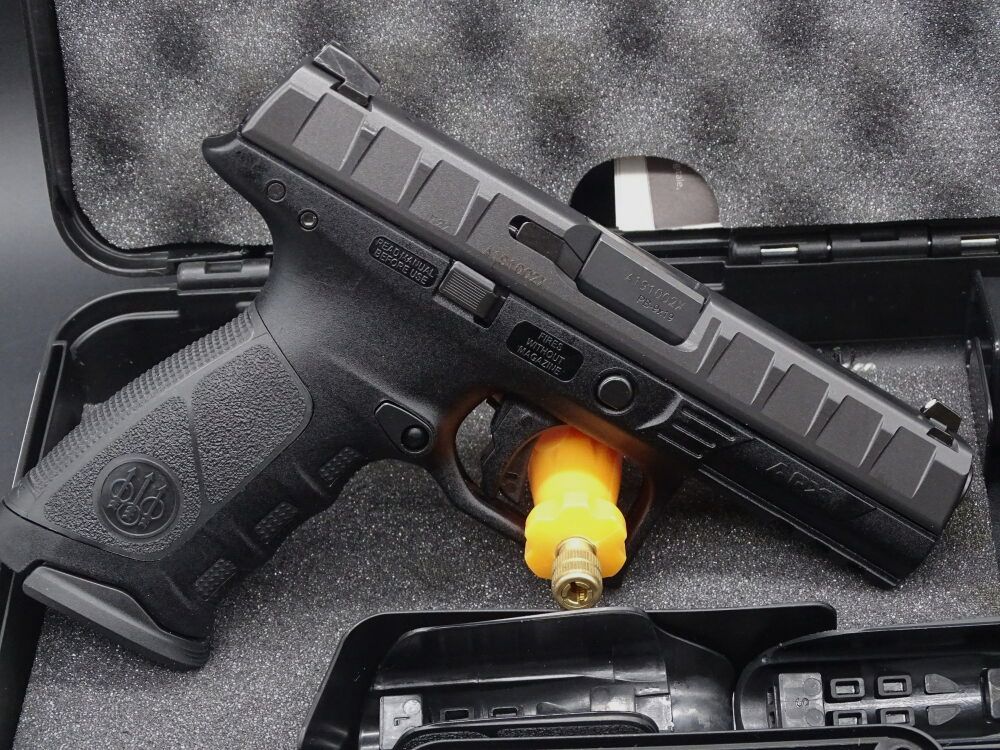Beretta APX Kaliber 9mm Luger NEUWAFFE APX