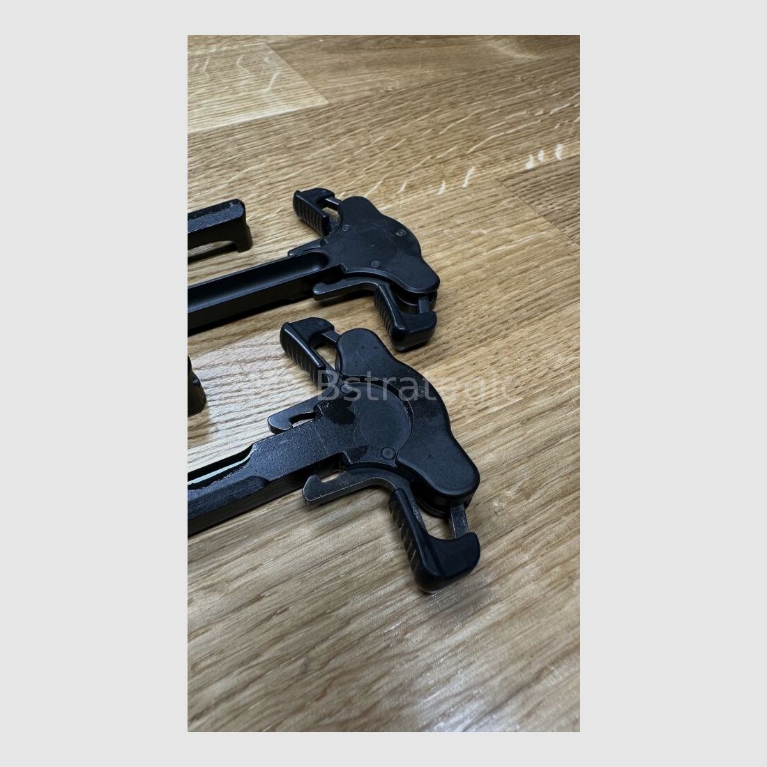 Original Heckler & Koch G95K Ladehebel / Charging Handle, beidseitig / ambi auch passend für MR223 H&K 416 oder auch Waffen Typ AR15