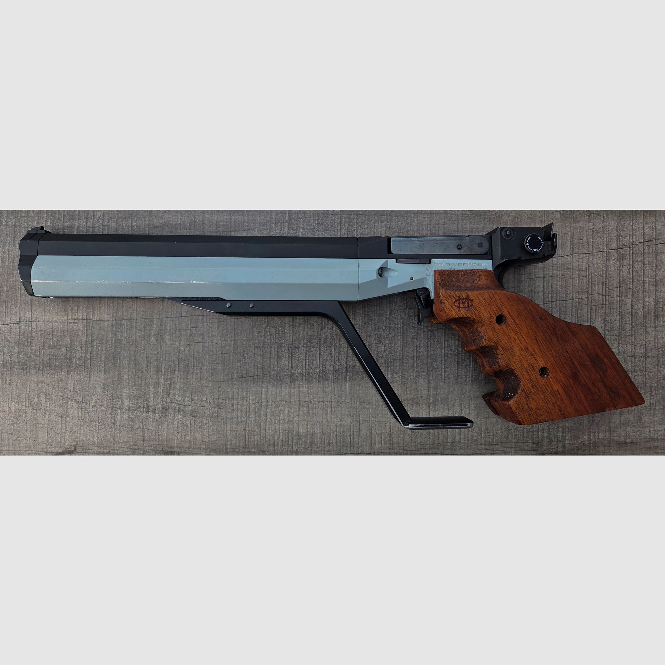 Feinwerkbau LP 100 mit Morini Griff