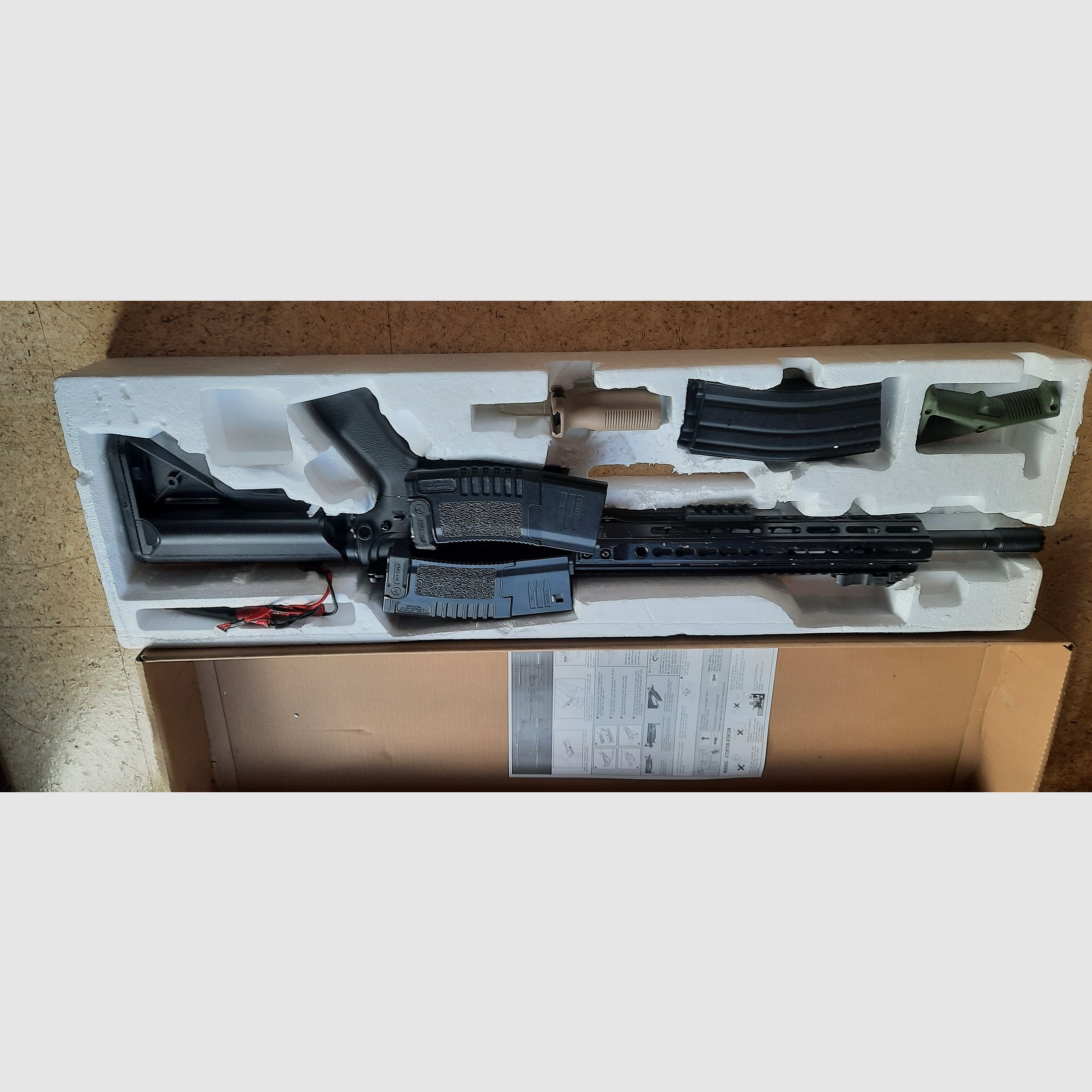 Begadi Sport M4 Nylon Serie s-AEG mit M-Look handguard lang Gen.4 und F-kennzeichnung