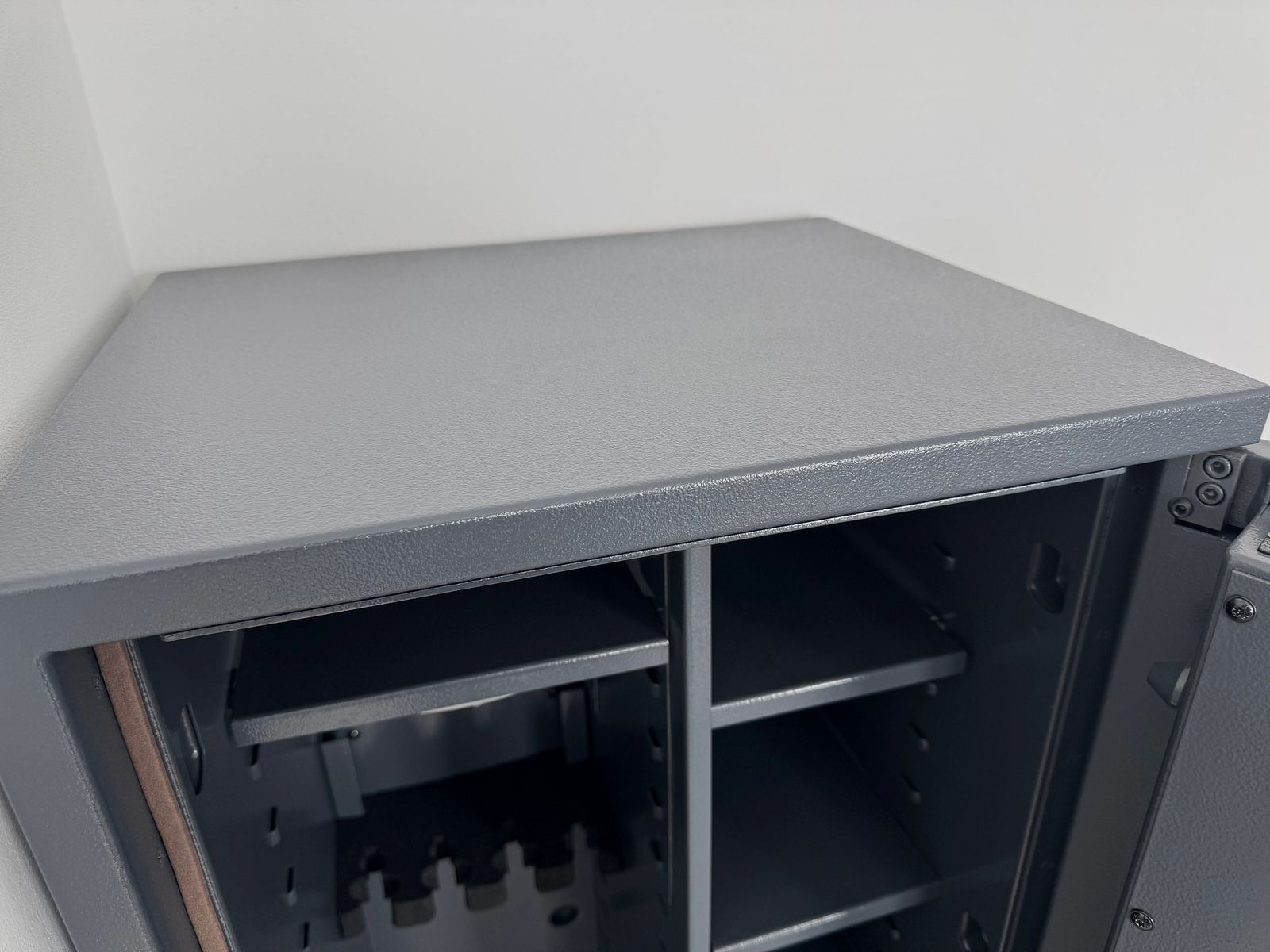 Coffre-fort Tresor Waffenschrank Gun Safe 1-4 Classe de combinaison 1 avec code mural combinaison B-30