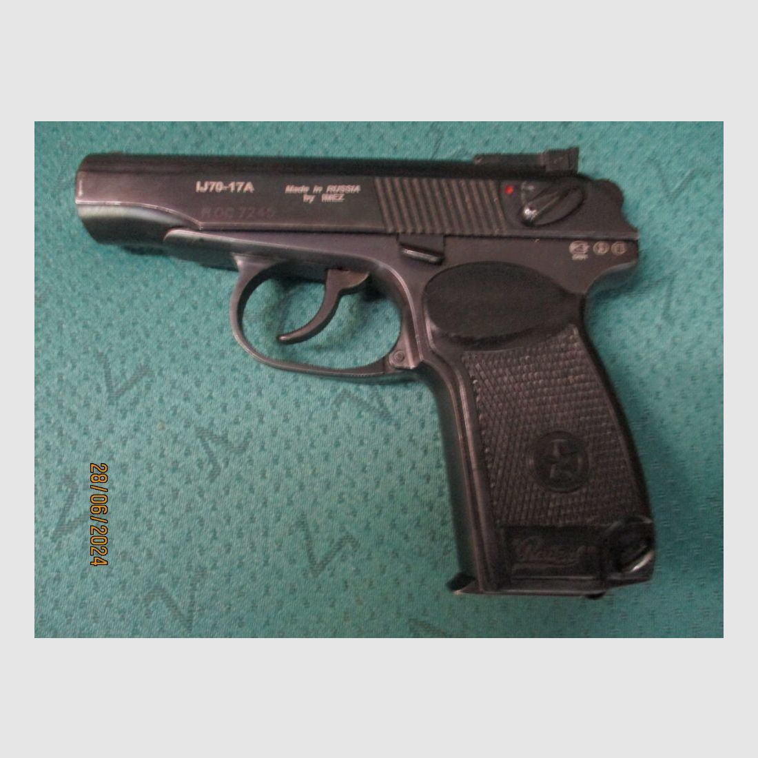 Pistole IJ70 Makarov Sport im Kaliber 9mm kurz .380Auto