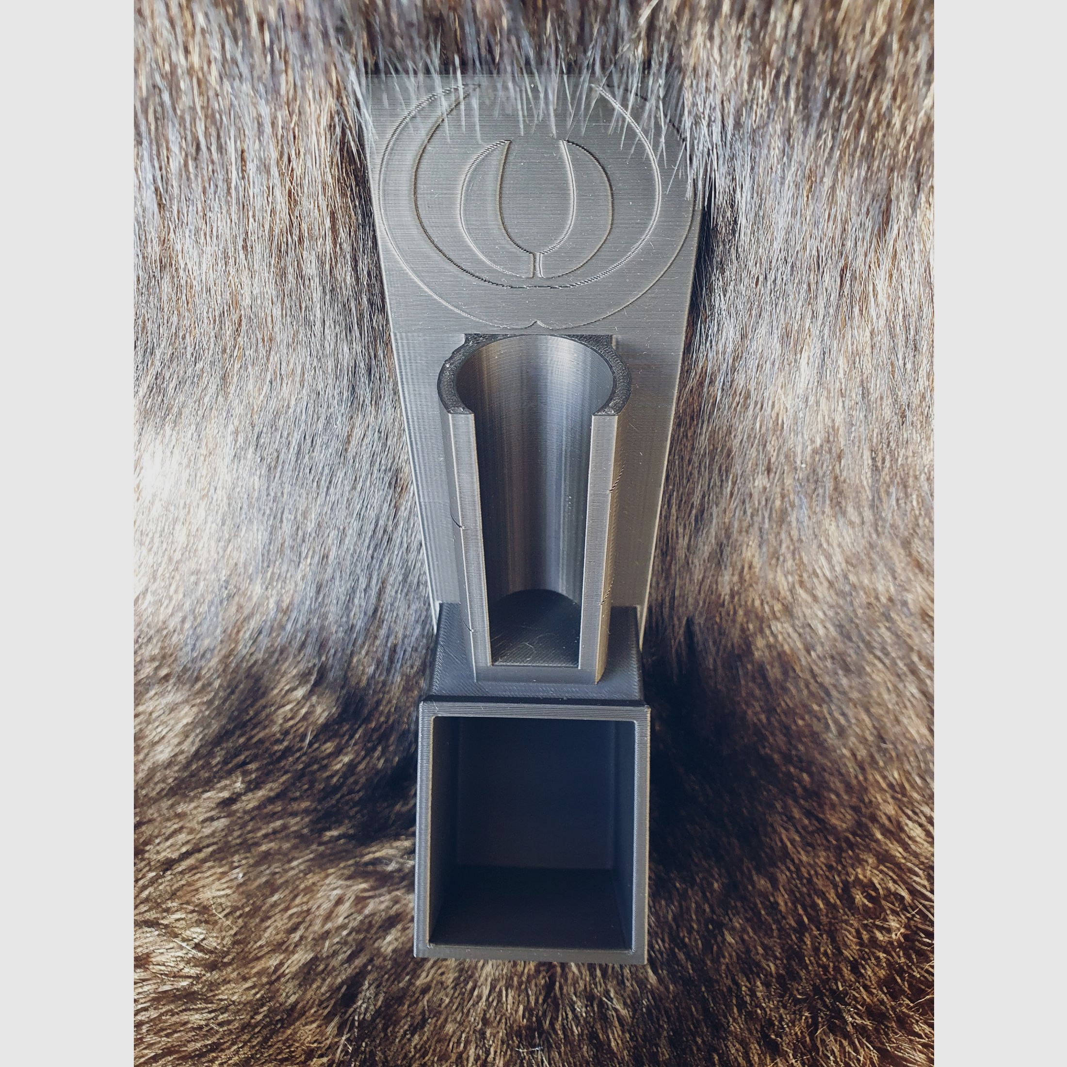 Magnetic magazine and bolt head holder - e.g. for Blaser R8 / R93