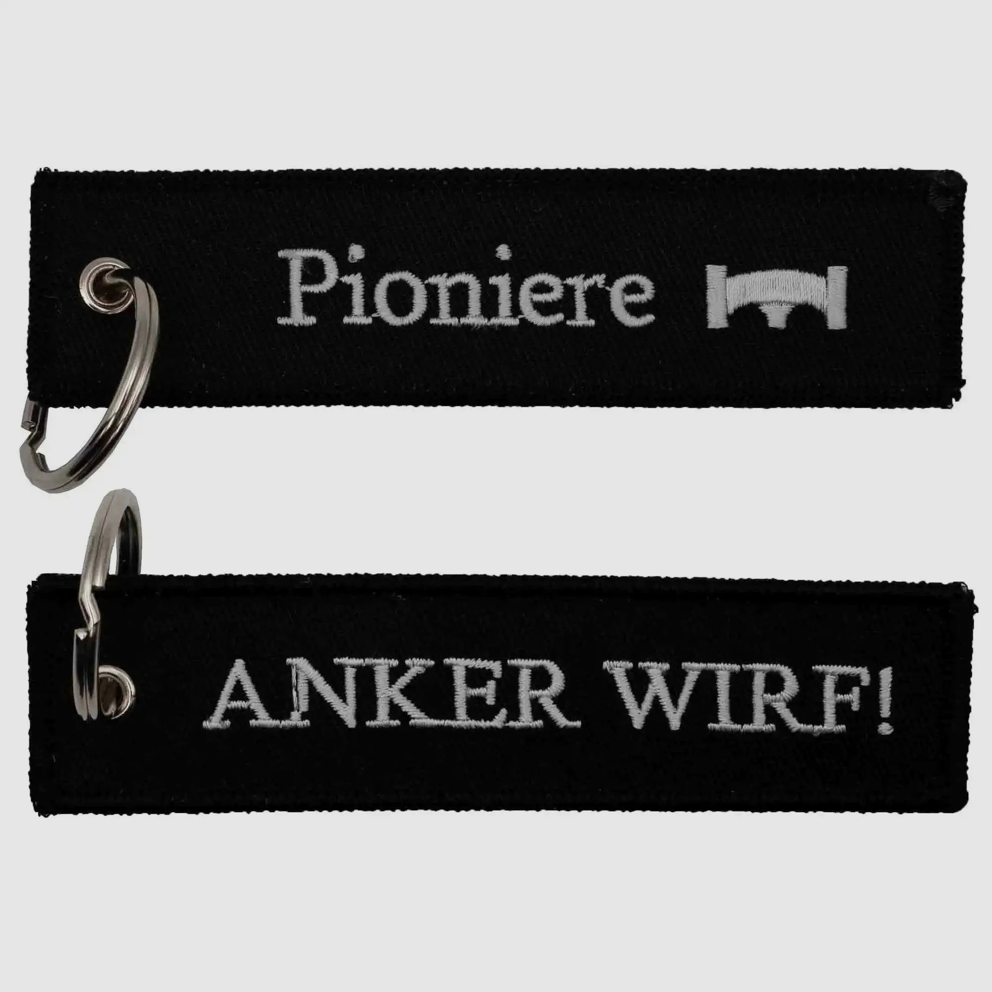 Café Viereck Keychain Anchor Throw Pioneer