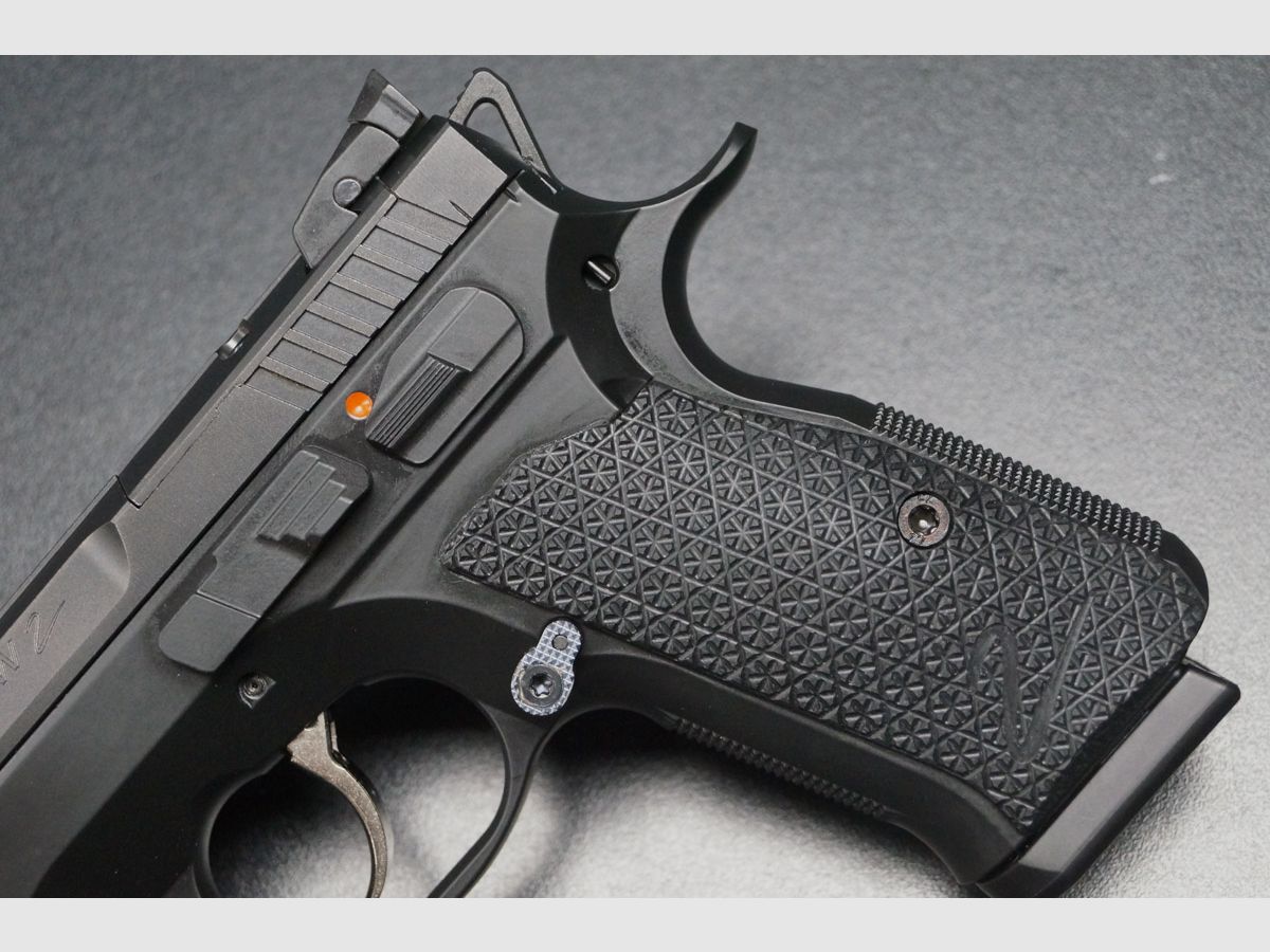 CZ Shadow 2 Compact Swell Black, Bild 5 von 7