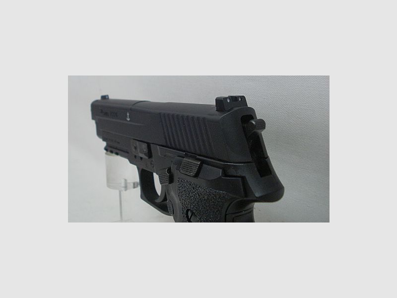 P226 cal. 4.5mm - BlowBack, Diabolo, 2x8 shots