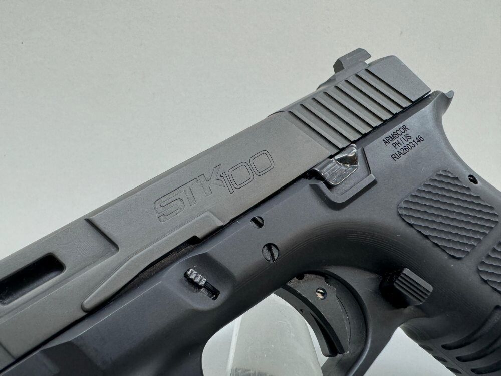 Armscor STK100 -Waffen Friedrichs