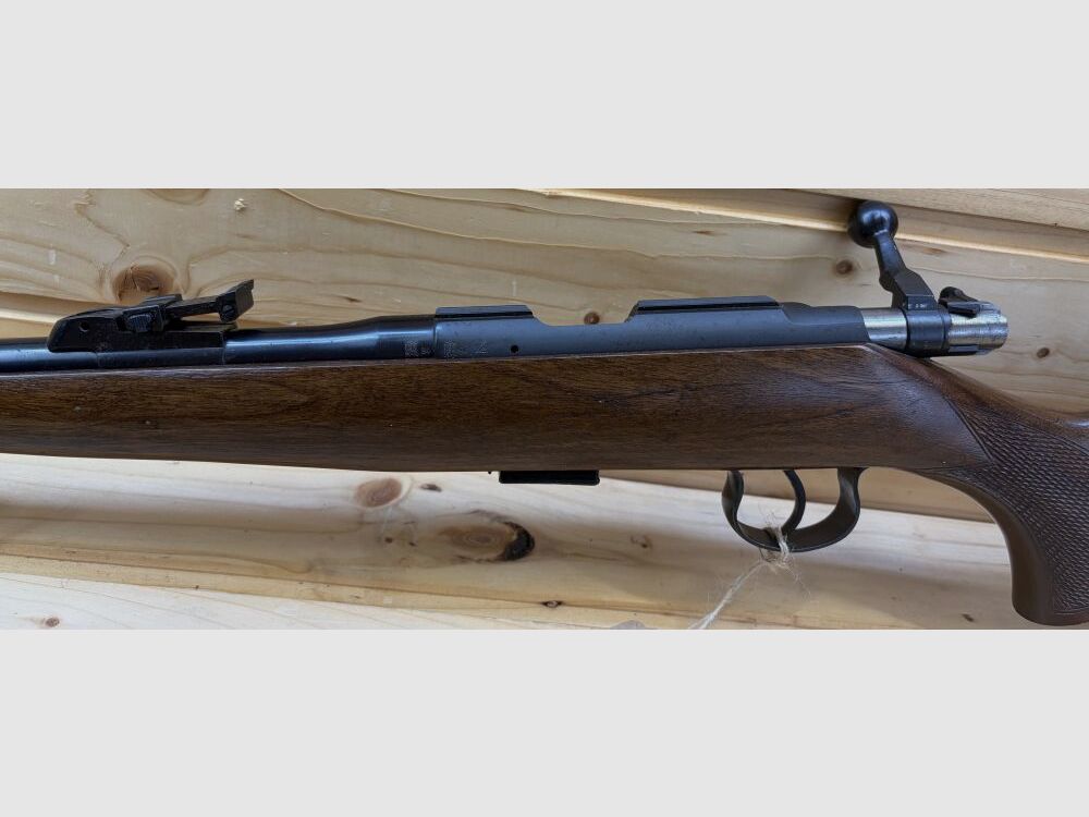 CZ Brno - Arms Factory Mod. 2-E- .22l.r. Repeating rifle .22lr