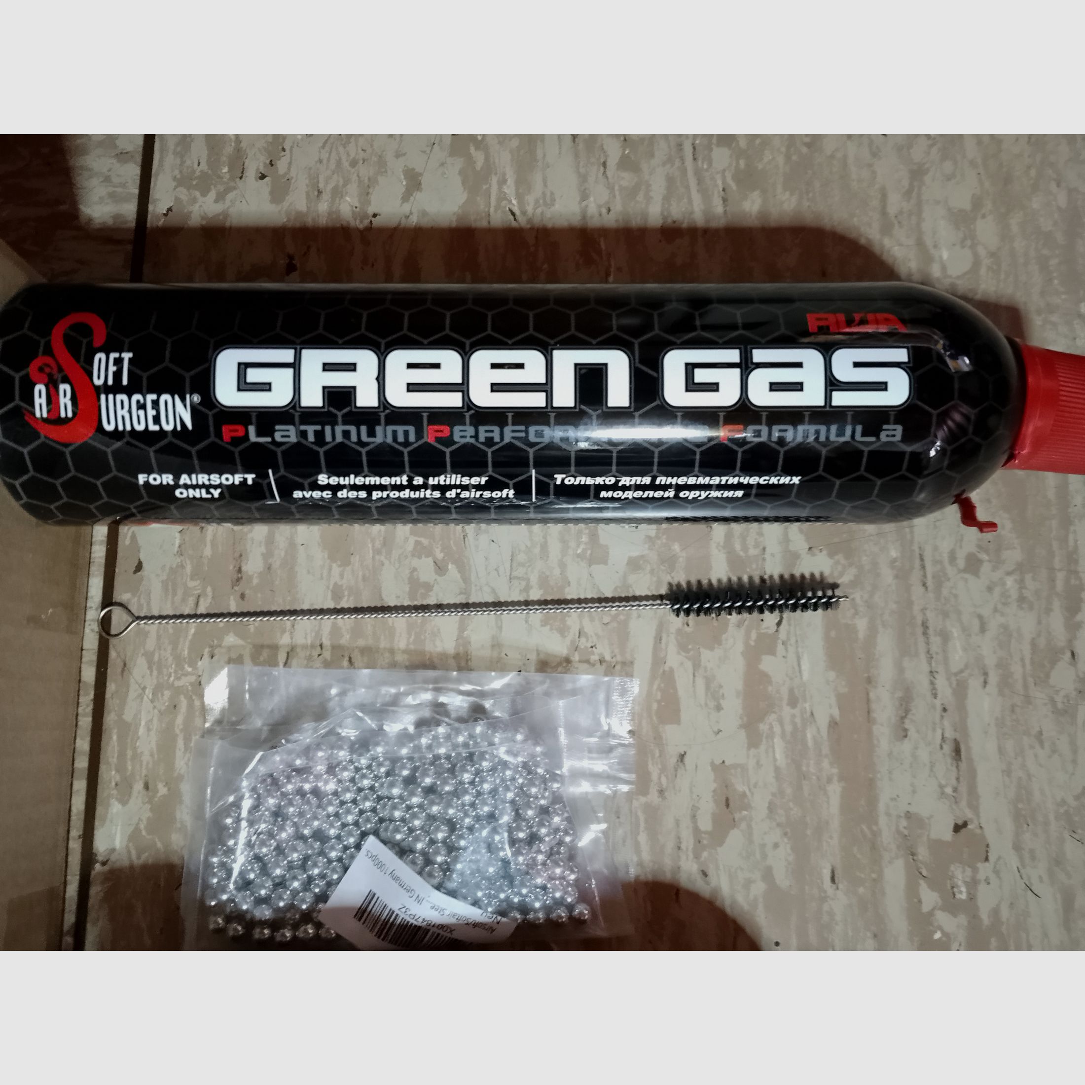 Kli Maverick GBB Gas Blow Back Pistole mit Zubehör Greengas + Stahl und 0,20g H&K BB's im Set neuwertig 