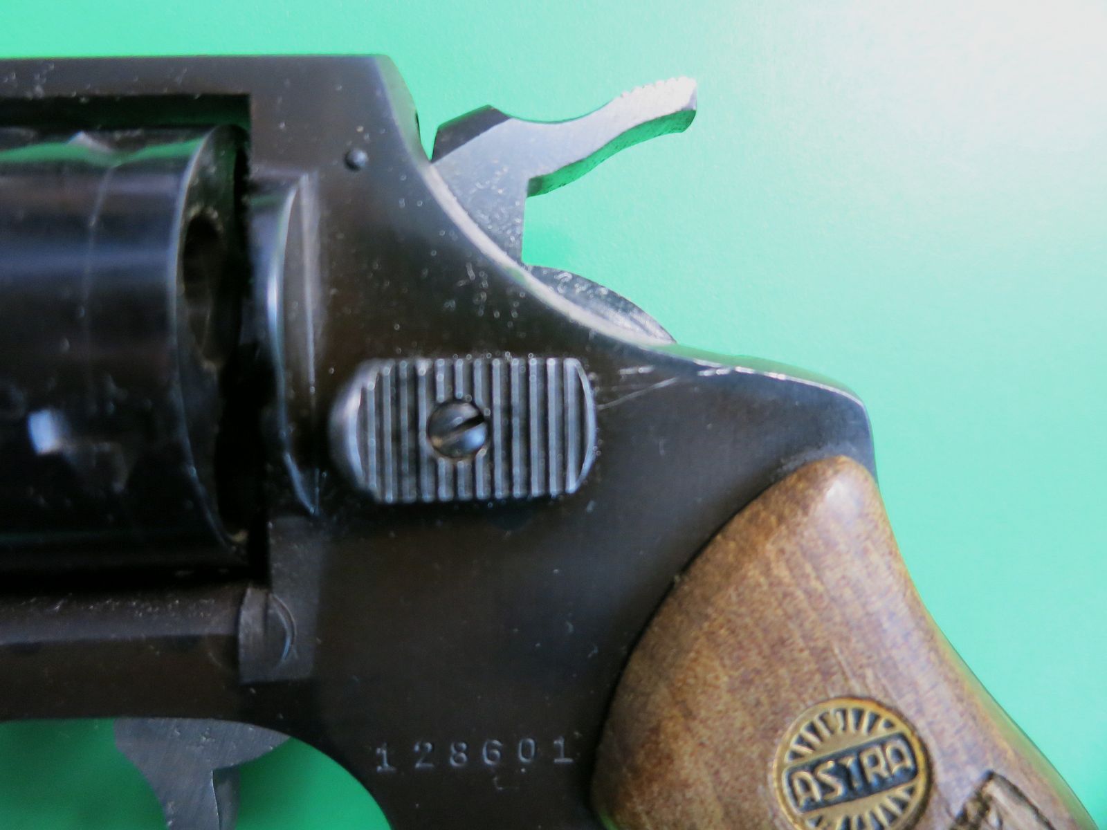 Astra Cadix, .38 Special, 2" revolver, fangschot of valjacht #97