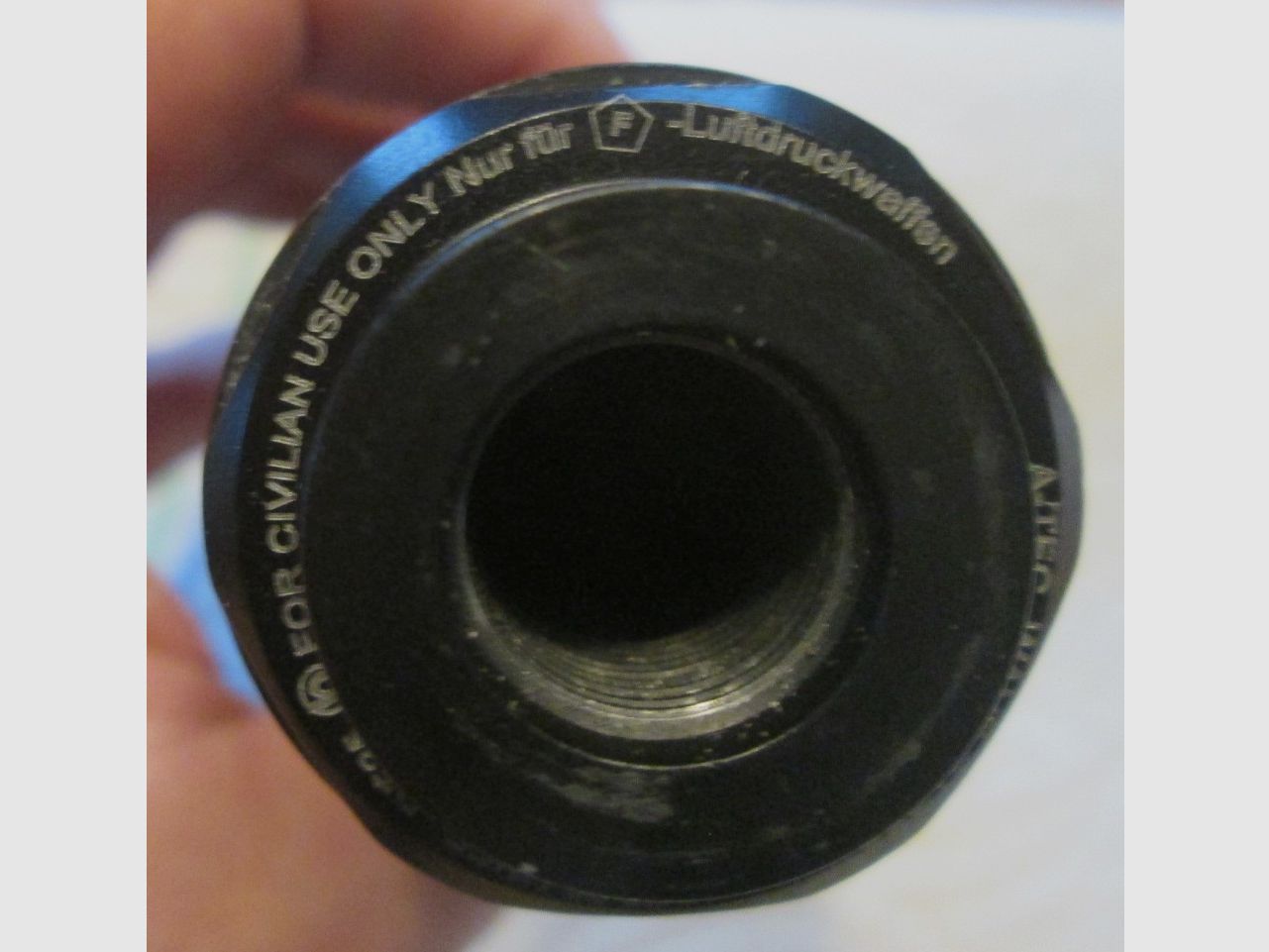 A-TEC WAVE CARBON AirRifle 1/2"-28 UNF (kaliber .17 do .22), zdjęcie 2 z 4