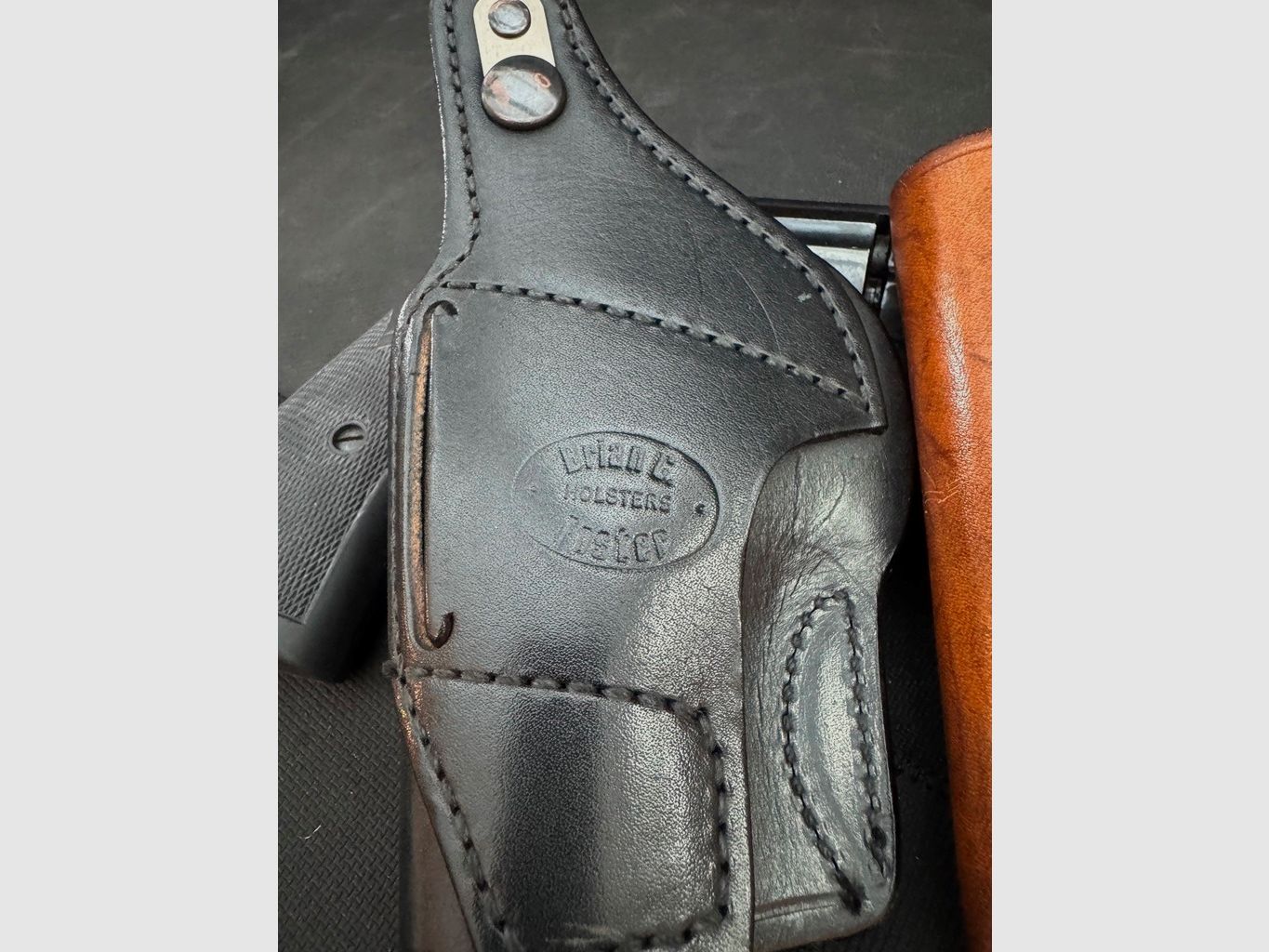 Schnellziehholster Gürtelholster Set, Revolver (?), Brian C Foster und VIKING, Markenholster