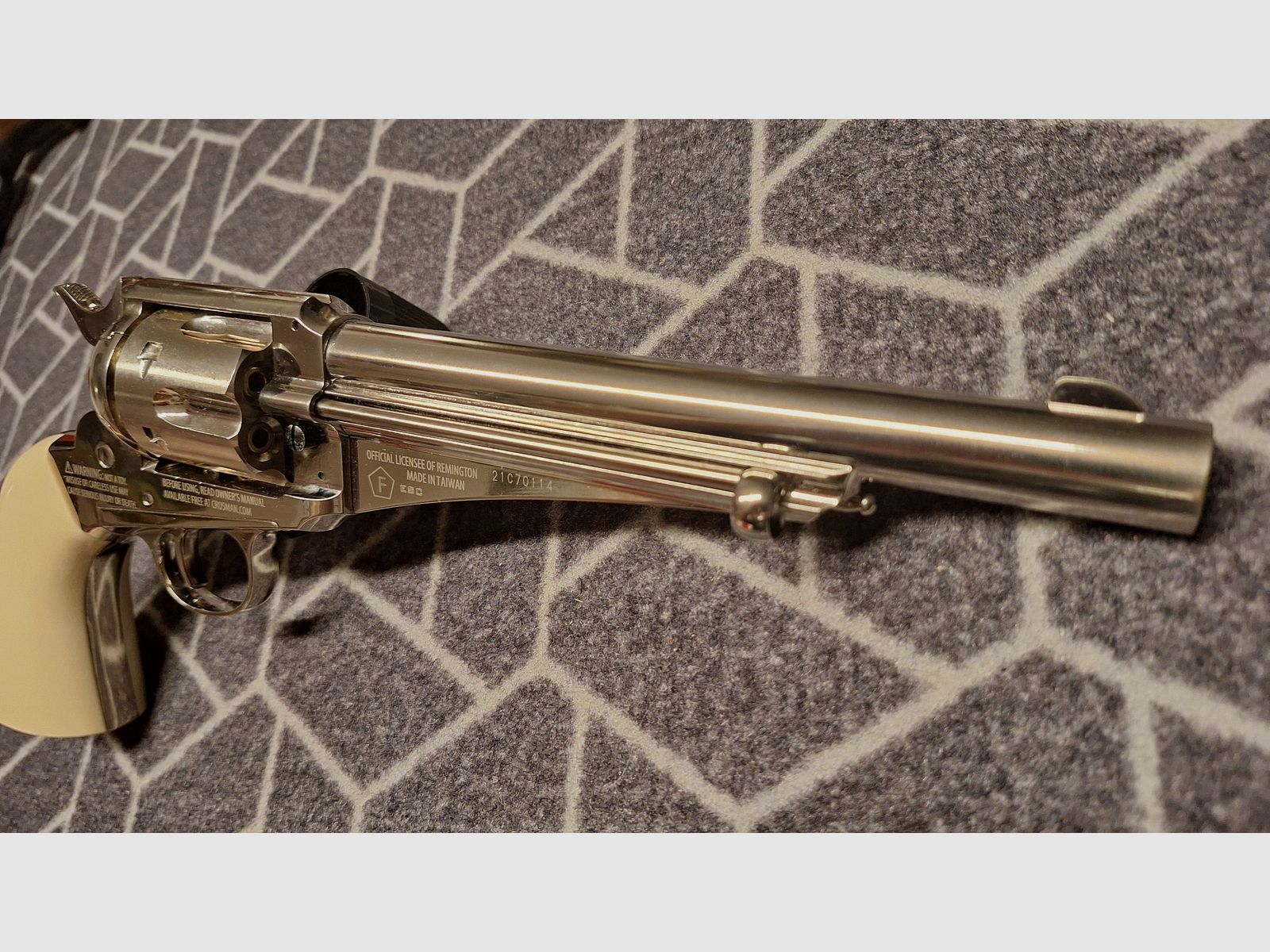 Remington Co2-Revolver 1875 Vollmetall Nickel / Elfenbein-Optik 4,5 mm Diabolo /Stahl BB