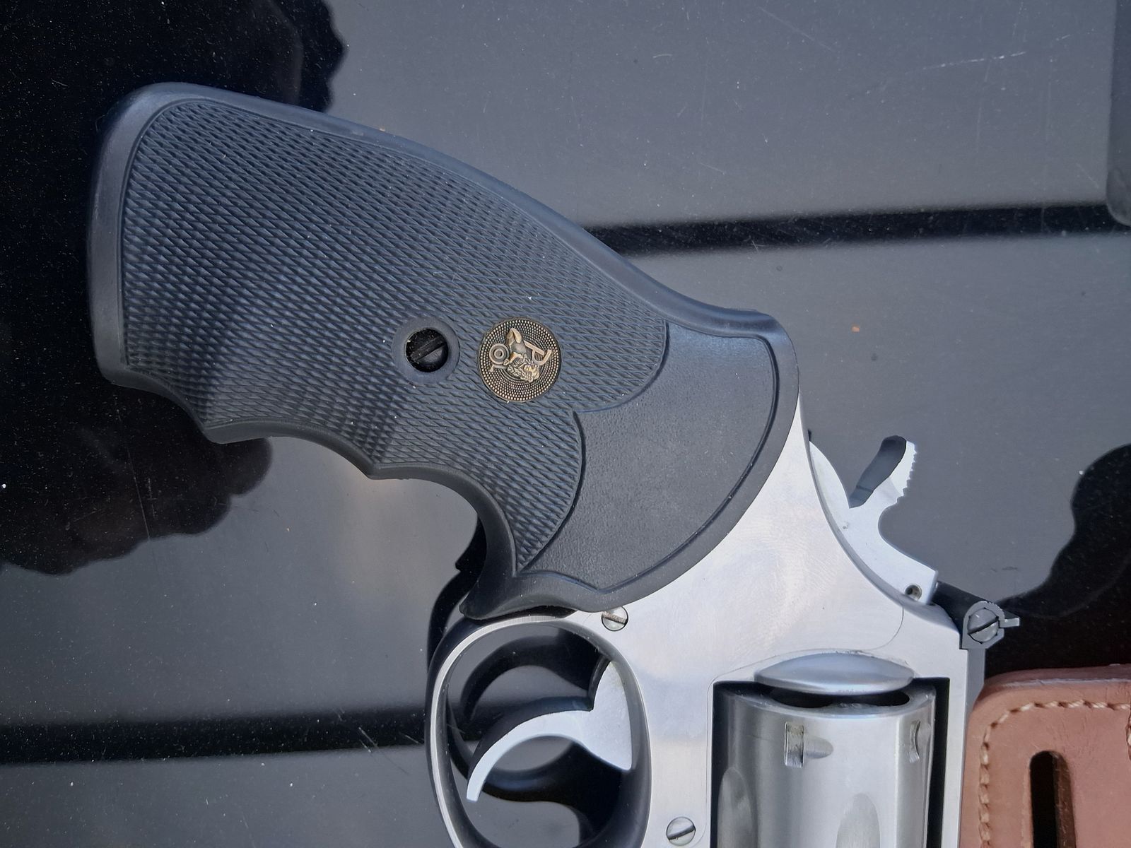 Revolver  S & W  686   4 Zoll Lauflänge Kal.357mag