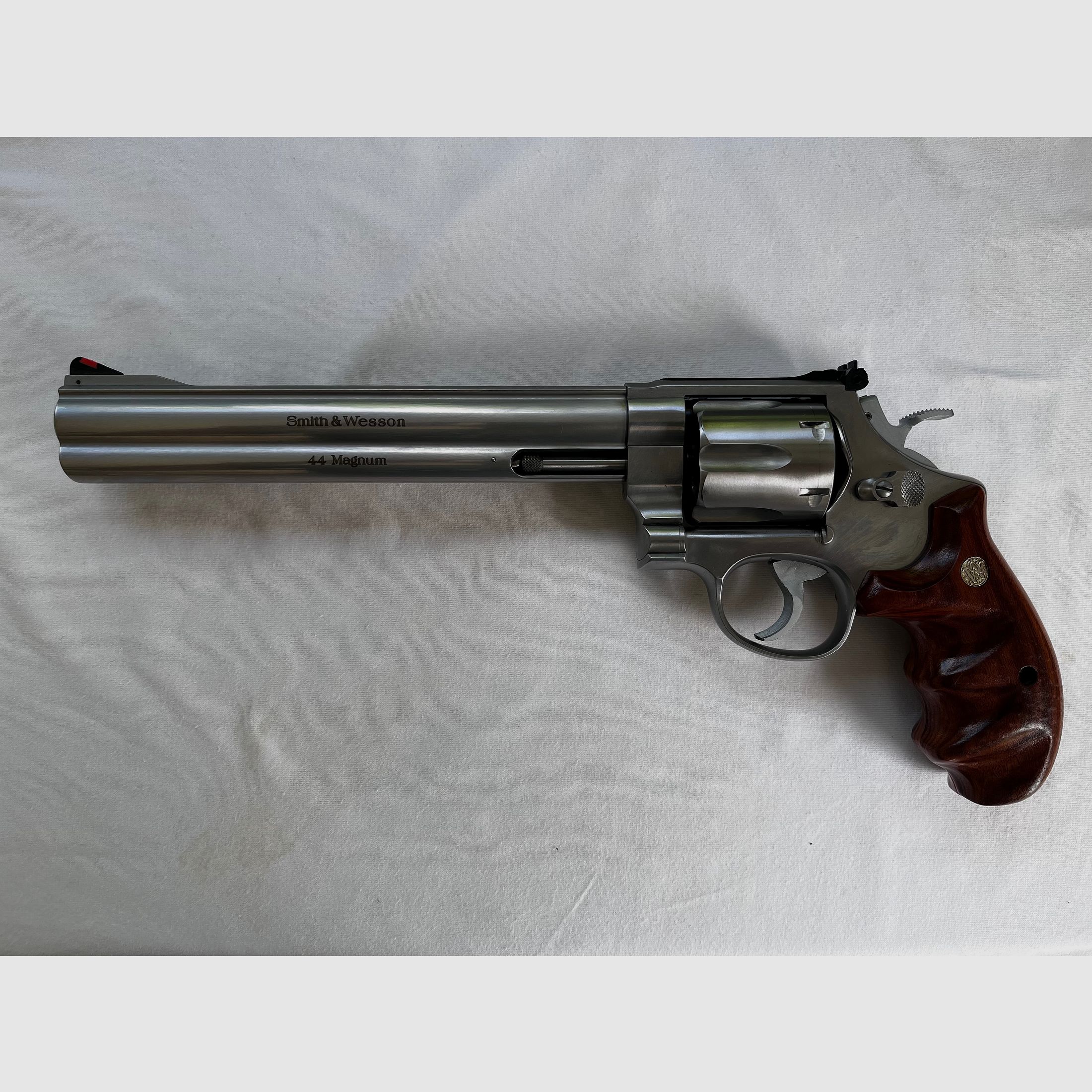 Smith & Wesson S&W 629 Classic  8-3/8"  .44 Magnum