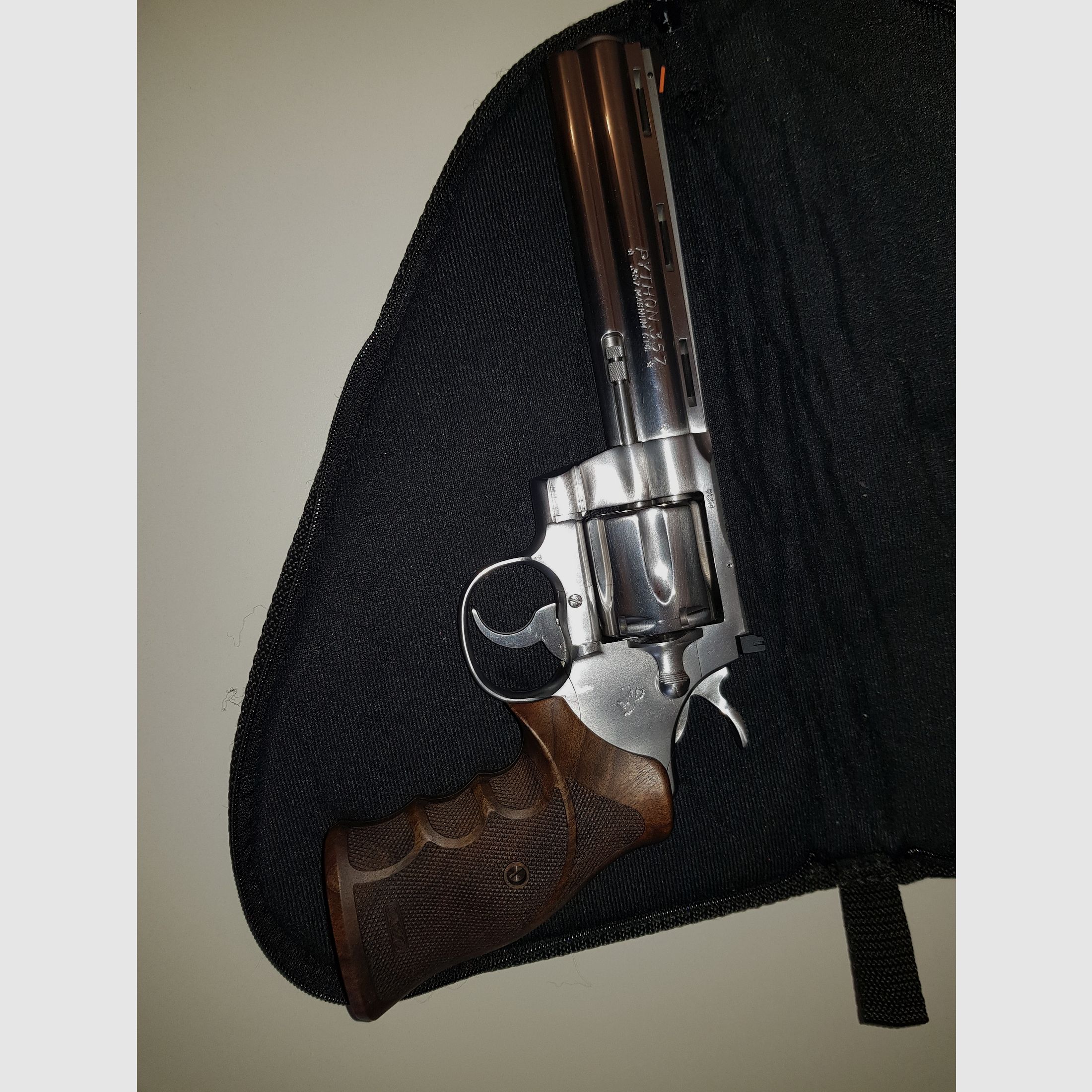 Colt Python .357Mag, 6 Zoll, Stainless